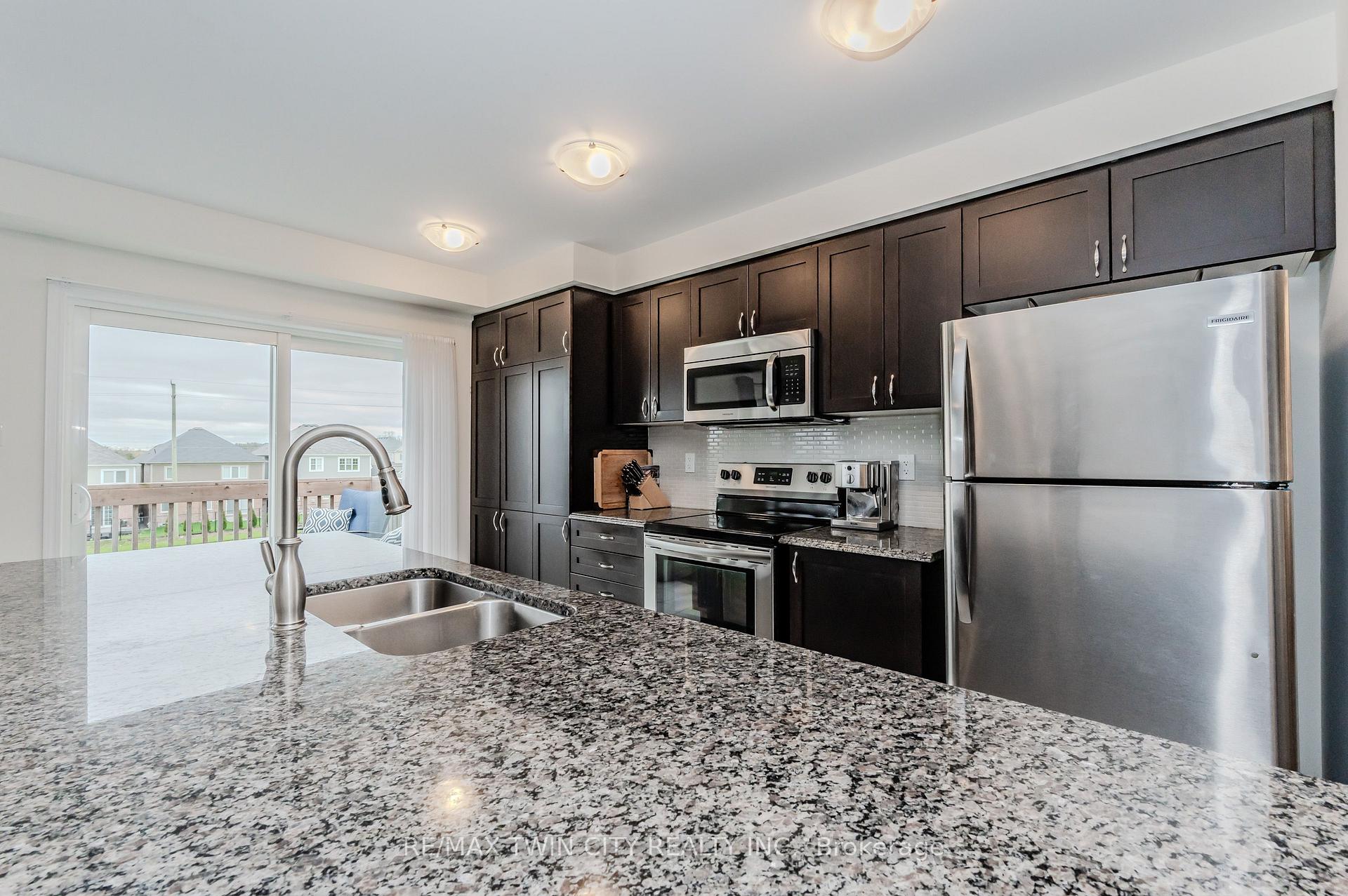 Photo 15 of 112 Watermill Street, Kitchener, Doon South — HOMEH