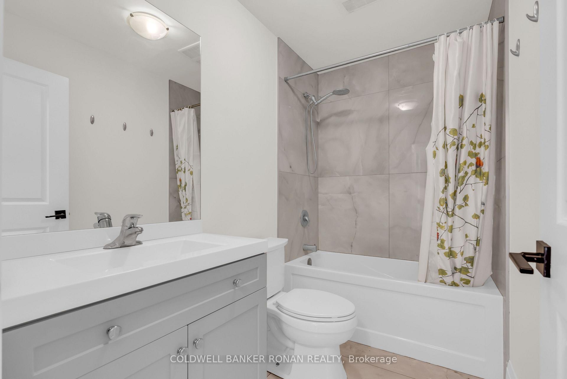Photo 20 of 506 Main Street, King, Schomberg — HOMEH