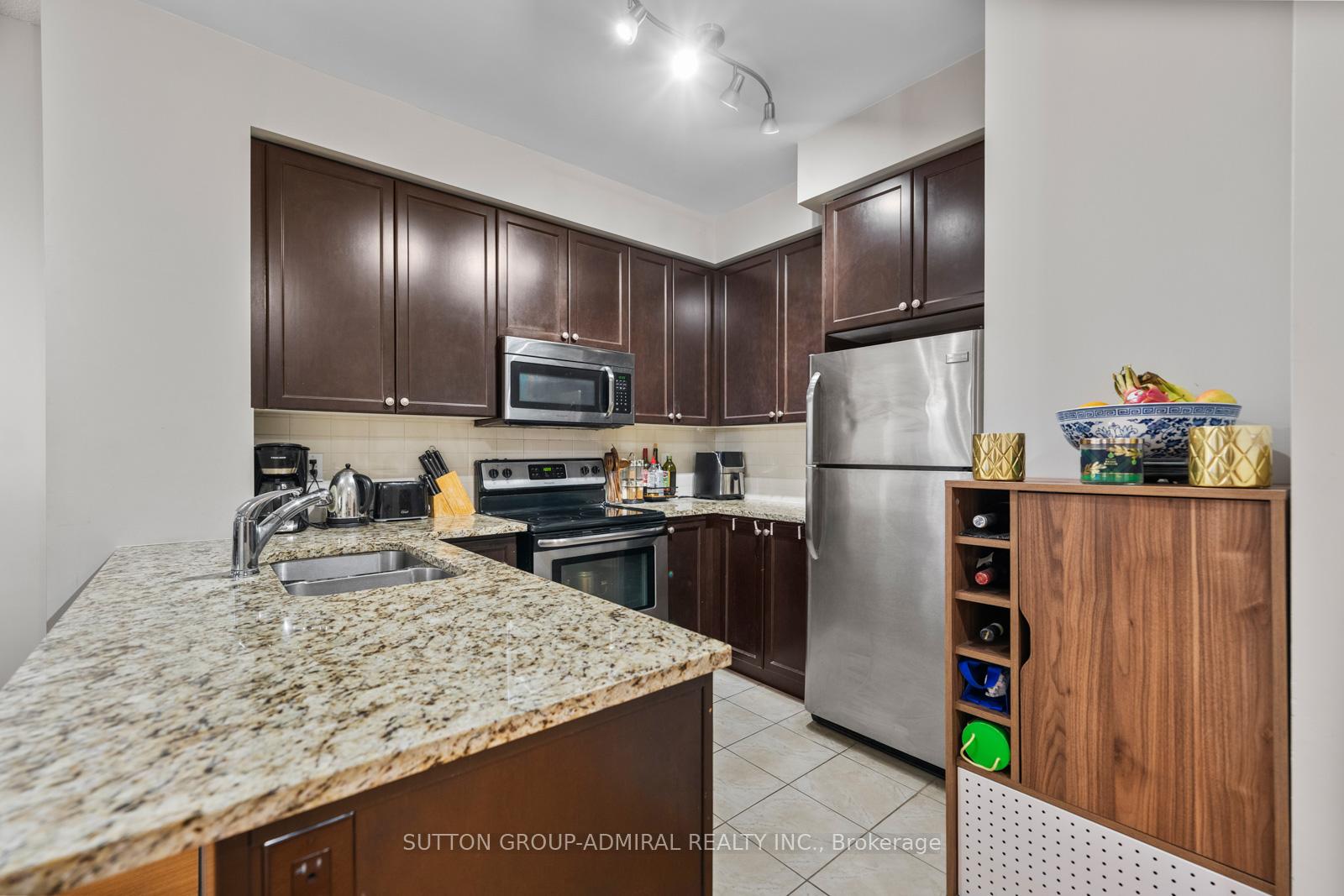 Photo 3 of Unit 215, 9255 Jane Street, Vaughan, Maple — HOMEH