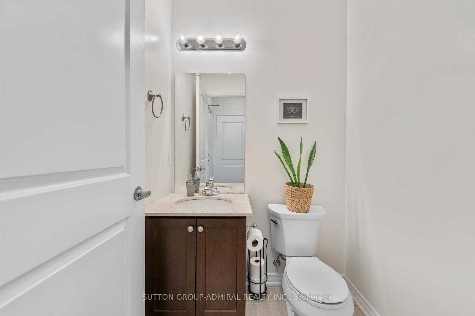 Photo 21 of Unit 215, 9255 Jane Street, Vaughan, Maple — HOMEH