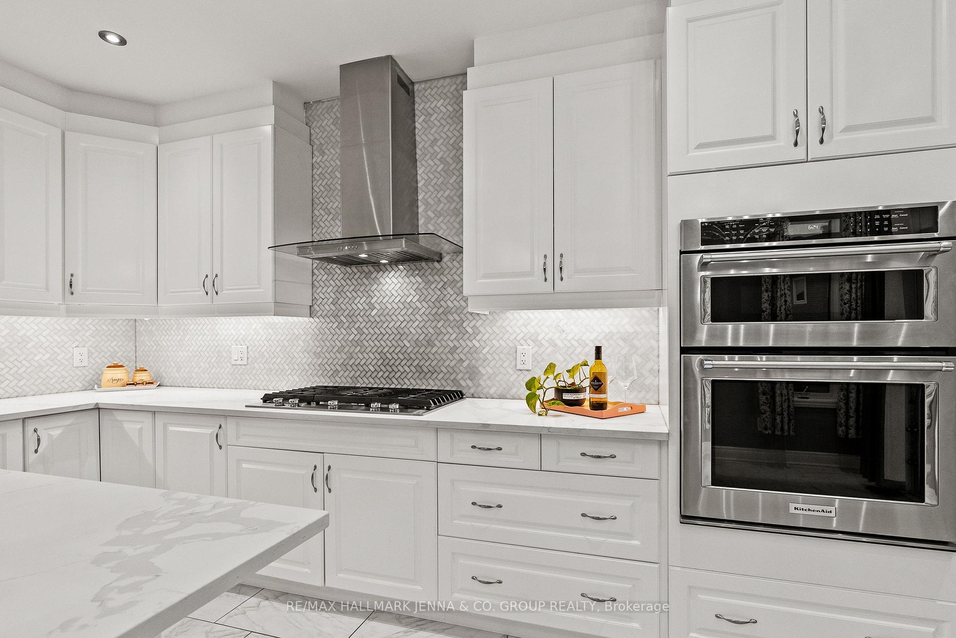 Photo 15 of 803 Logperch Circle, Ottawa, Barrhaven - Half Moon Bay — HOMEH