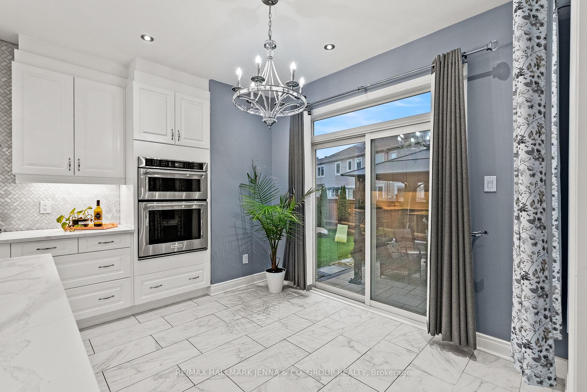 Photo 20 of 803 Logperch Circle, Ottawa, Barrhaven - Half Moon Bay — HOMEH