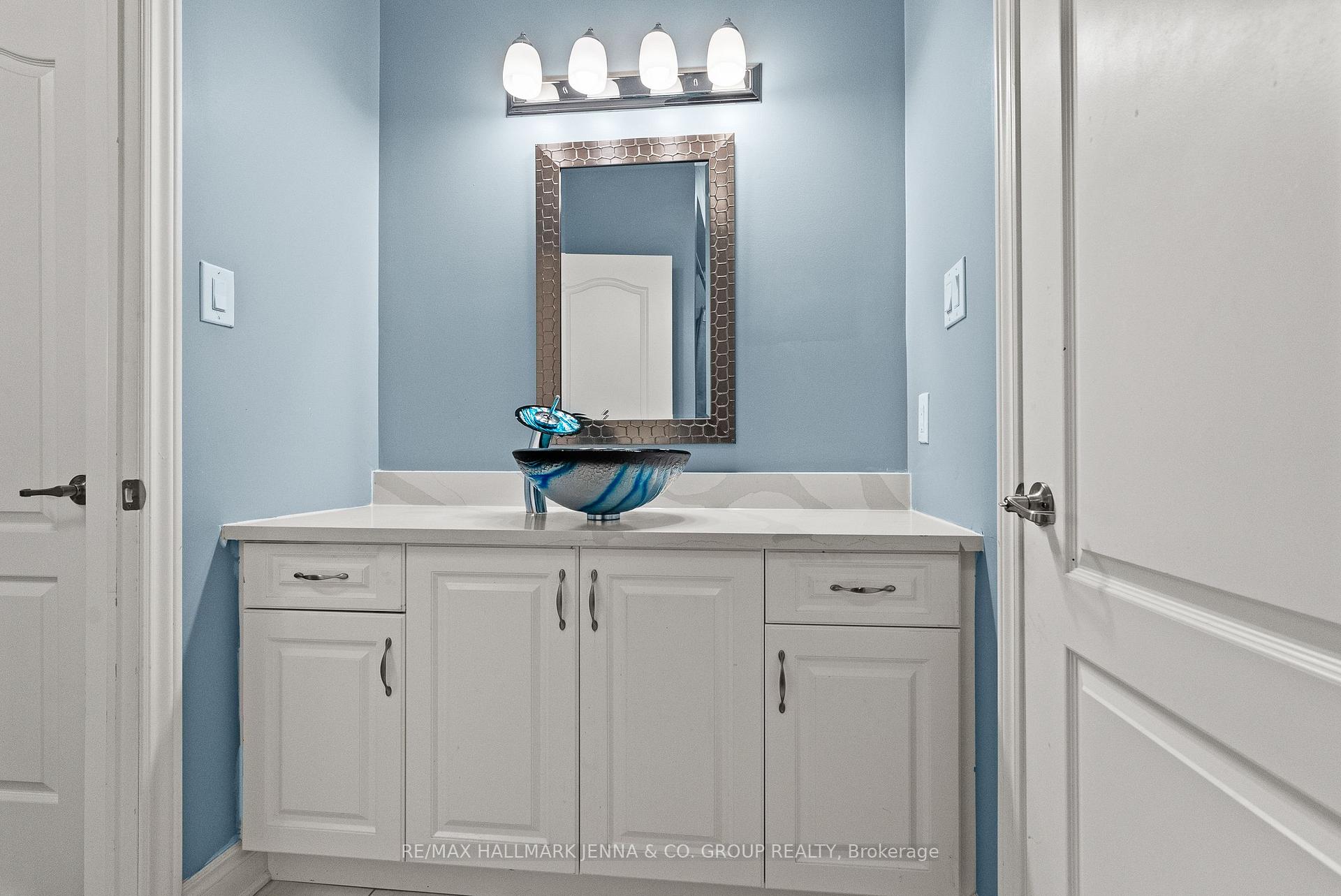 Photo 32 of 803 Logperch Circle, Ottawa, Barrhaven - Half Moon Bay — HOMEH