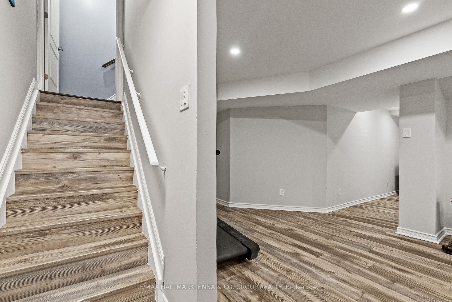 Photo 36 of 803 Logperch Circle, Ottawa, Barrhaven - Half Moon Bay — HOMEH