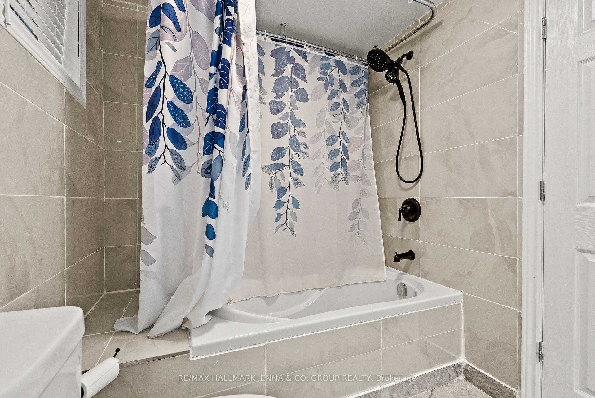 Photo 43 of 803 Logperch Circle, Ottawa, Barrhaven - Half Moon Bay — HOMEH