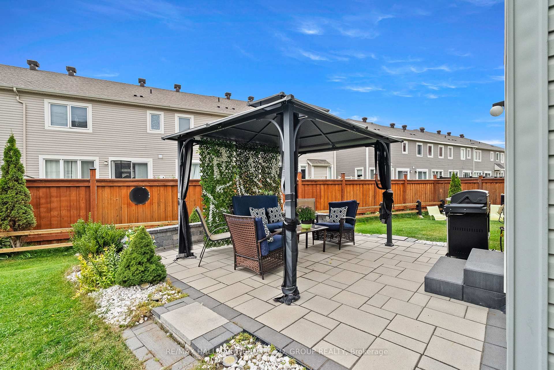 Photo 48 of 803 Logperch Circle, Ottawa, Barrhaven - Half Moon Bay — HOMEH