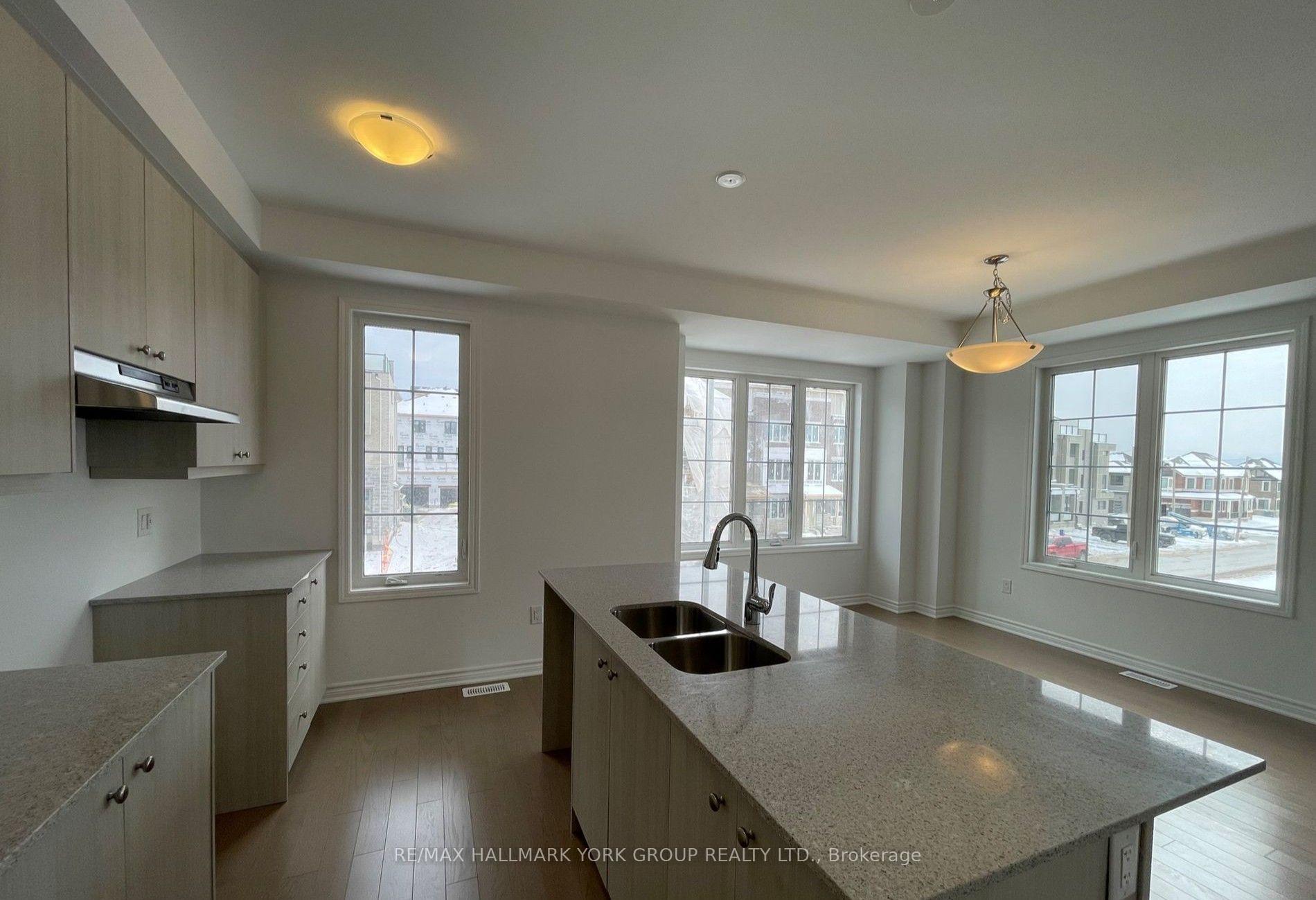 Photo 7 of 76 Greenridge Crescent, Markham, Rural Markham — HOMEH