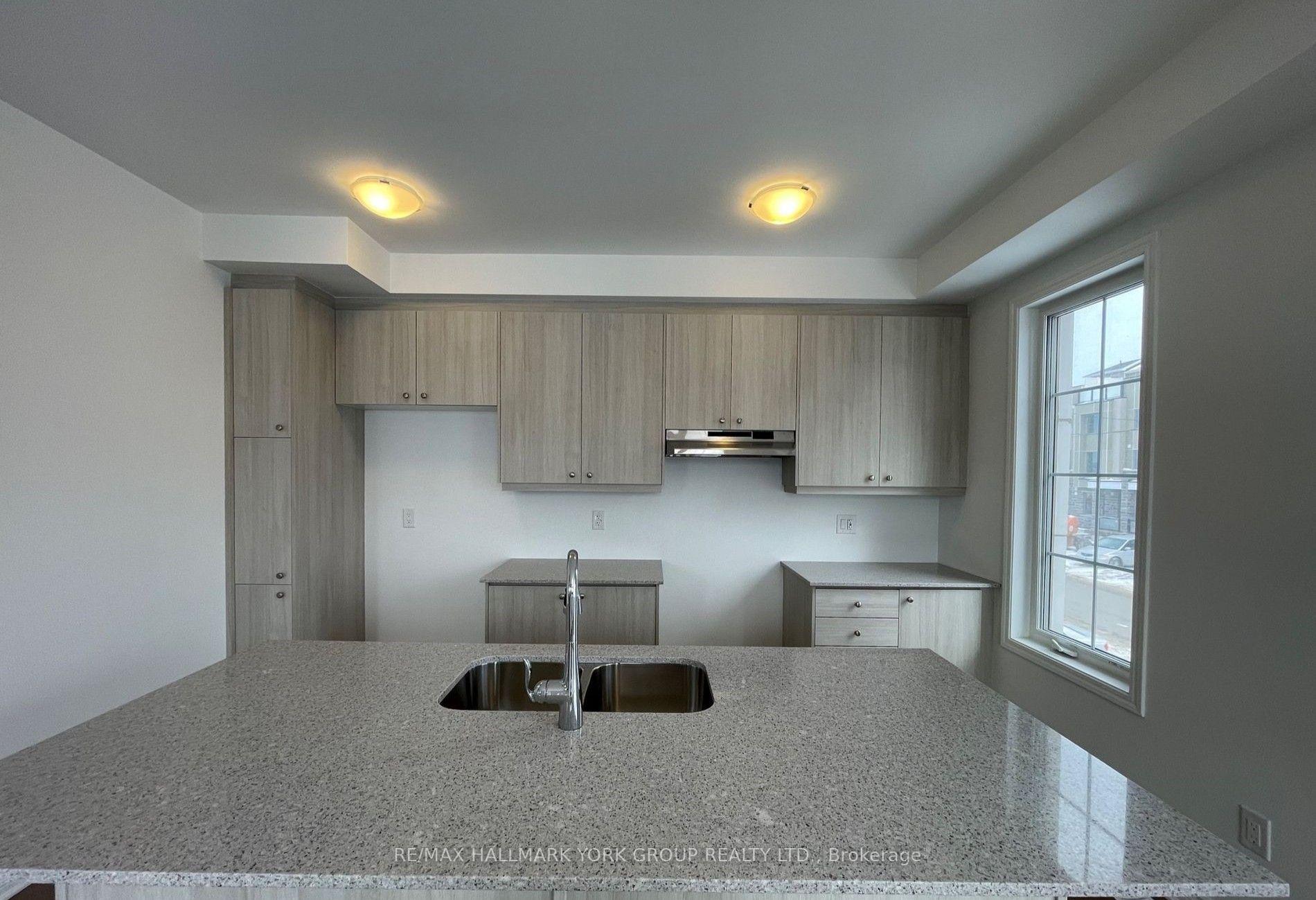 Photo 9 of 76 Greenridge Crescent, Markham, Rural Markham — HOMEH