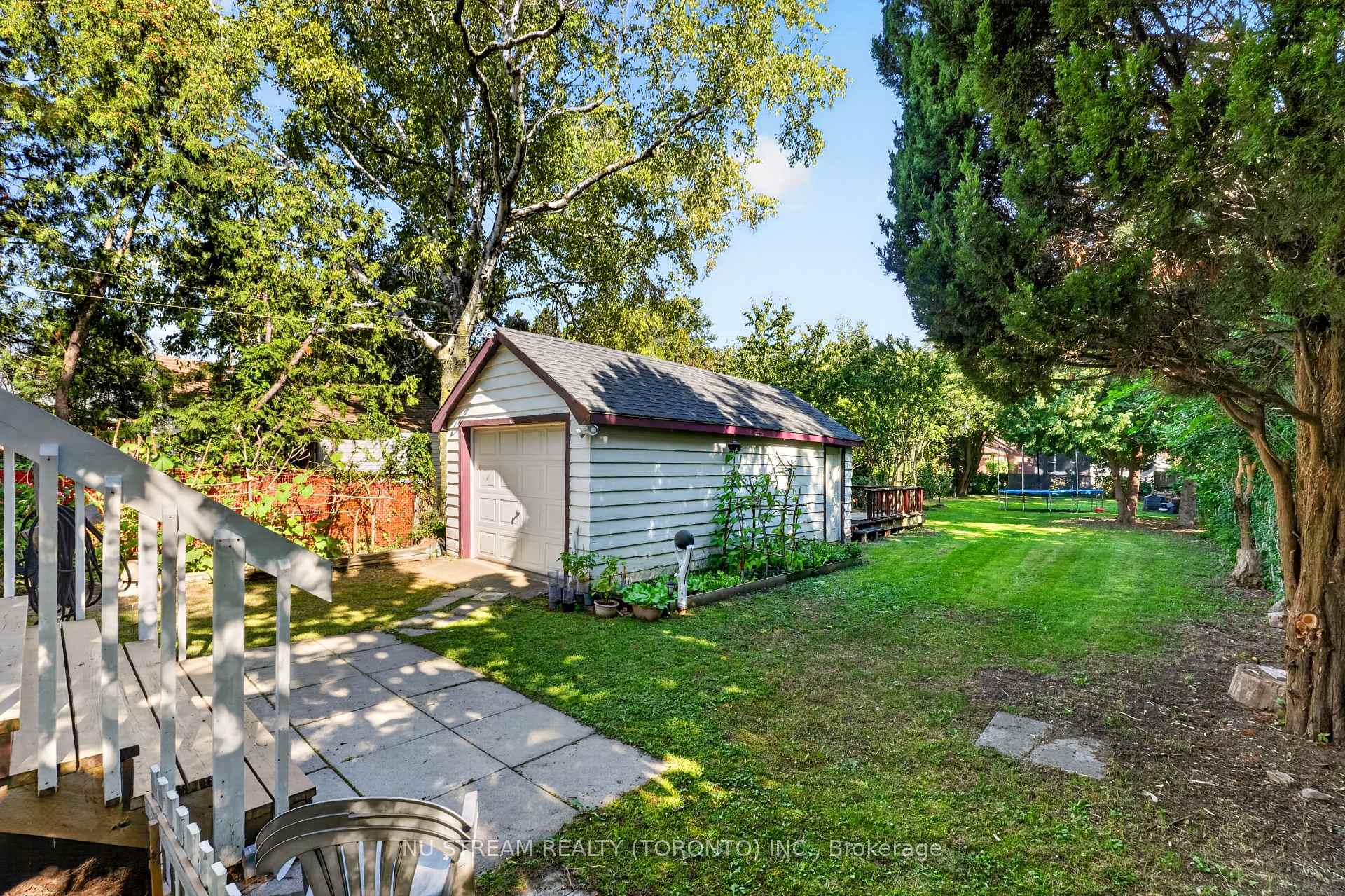Photo 41 of 9 Manning Street, St. Catharines, E. Chester — HOMEH