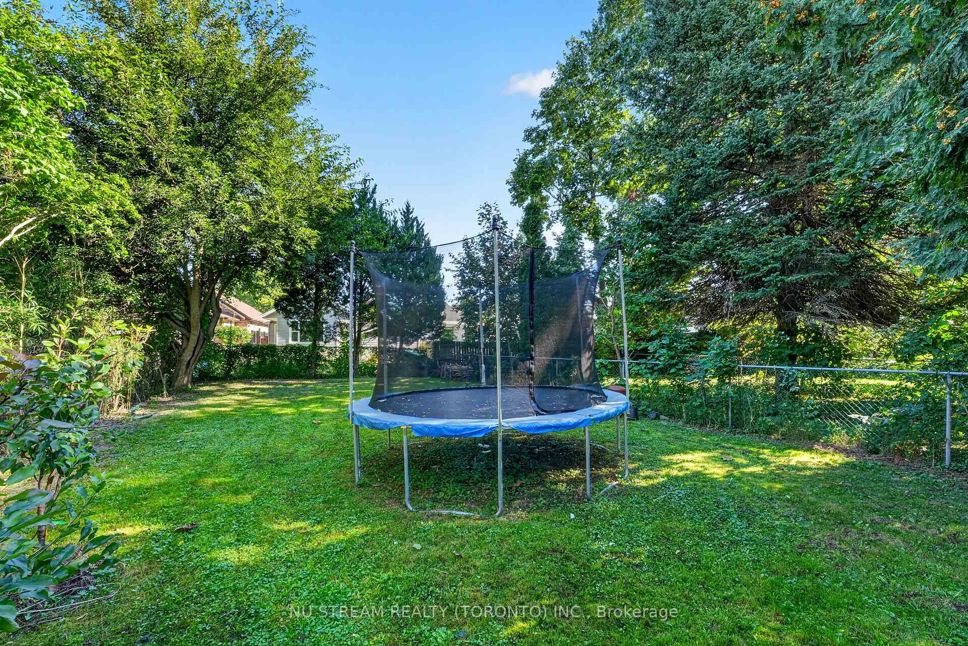 Photo 43 of 9 Manning Street, St. Catharines, E. Chester — HOMEH