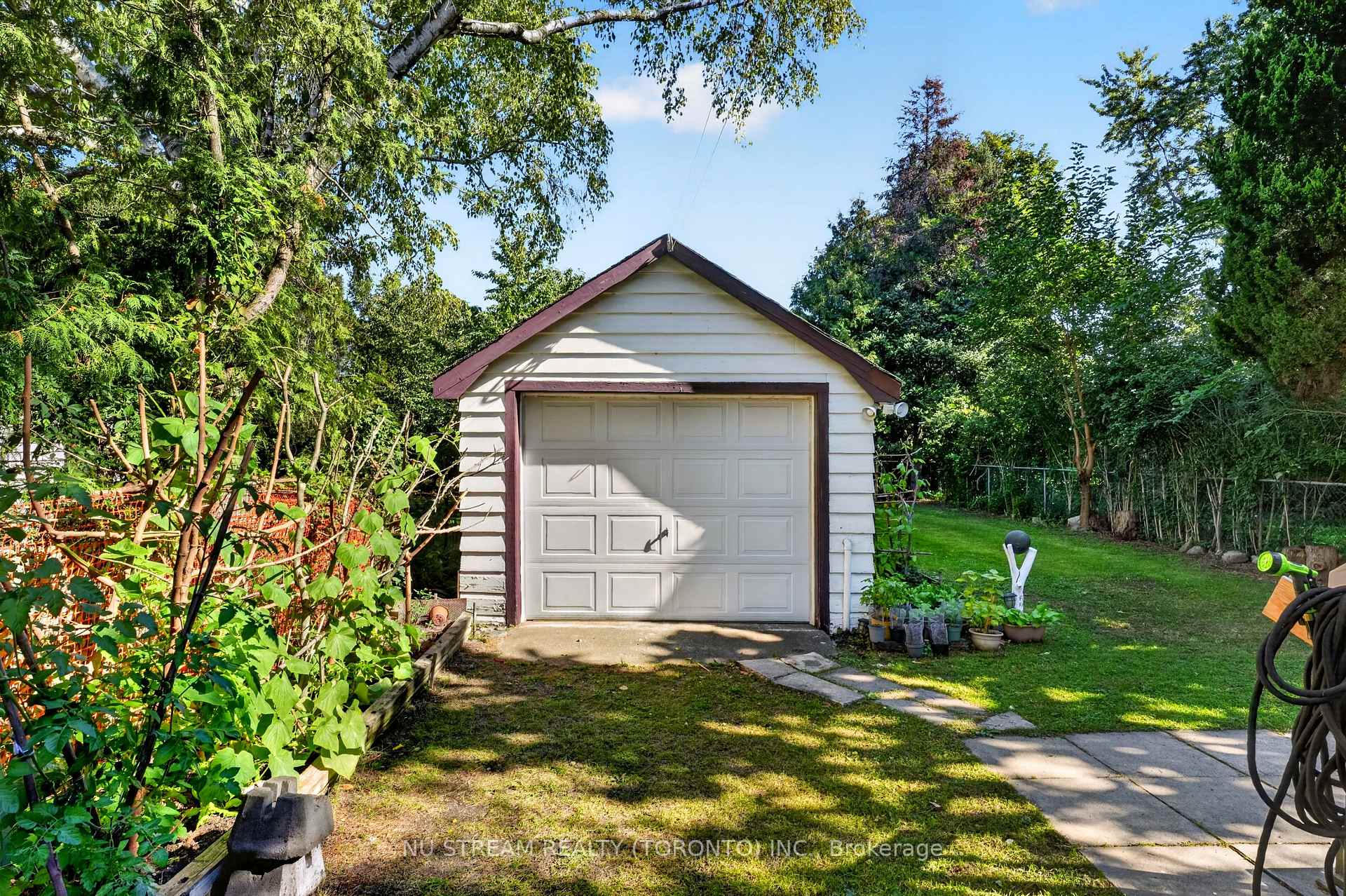 Photo 48 of 9 Manning Street, St. Catharines, E. Chester — HOMEH