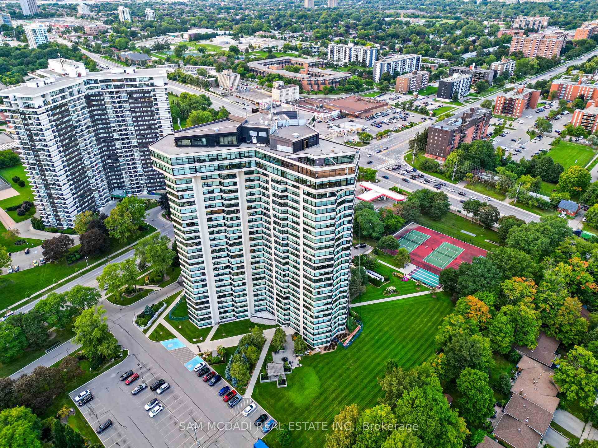Photo of Unit 1007, 1300 Bloor Street