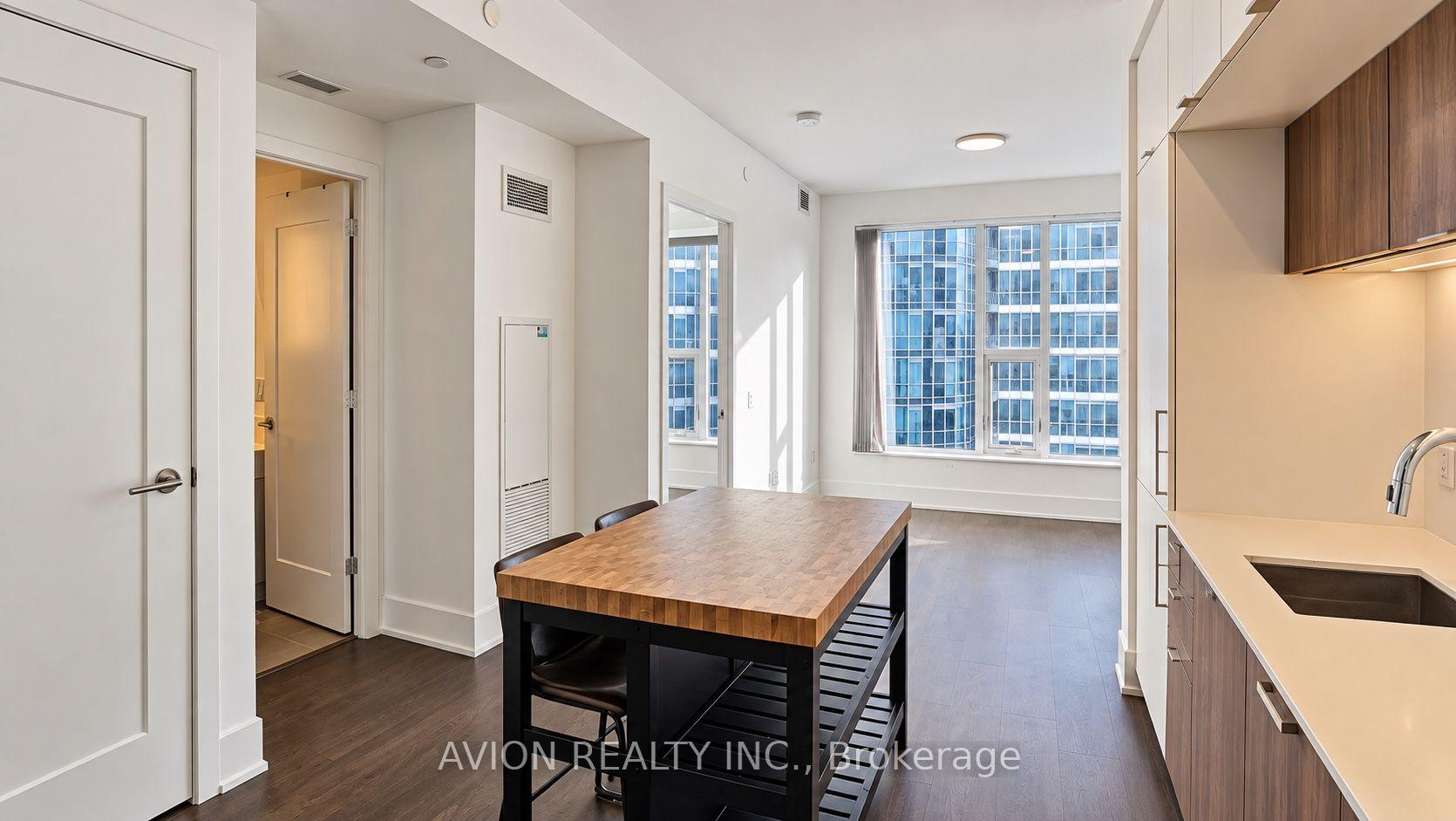 Photo 4 of Unit 3008, 10 York Street, Toronto, Waterfront Communities — HOMEH