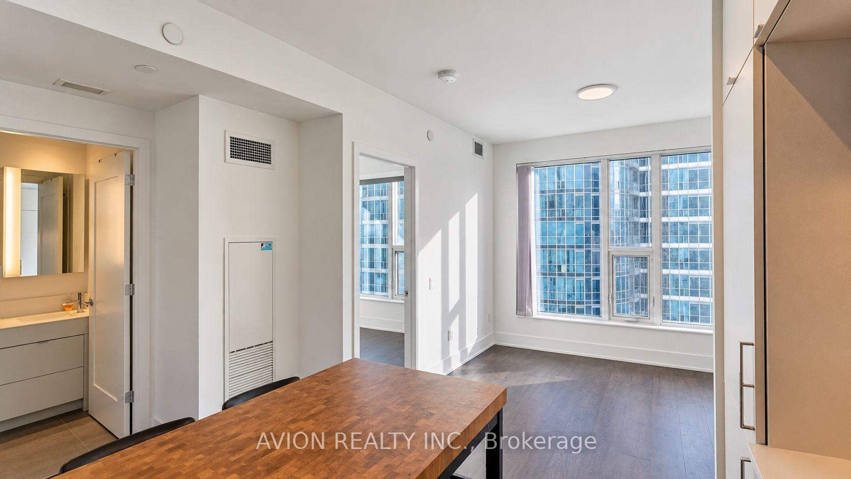 Photo 6 of Unit 3008, 10 York Street, Toronto, Waterfront Communities — HOMEH