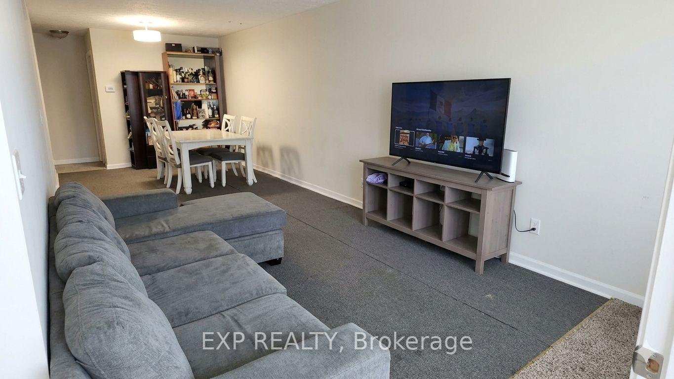 Photo 5 of 23 Chapman Avenue, Toronto, O'Connor-Parkview — HOMEH