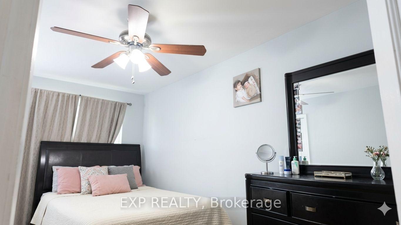 Photo 8 of 23 Chapman Avenue, Toronto, O'Connor-Parkview — HOMEH