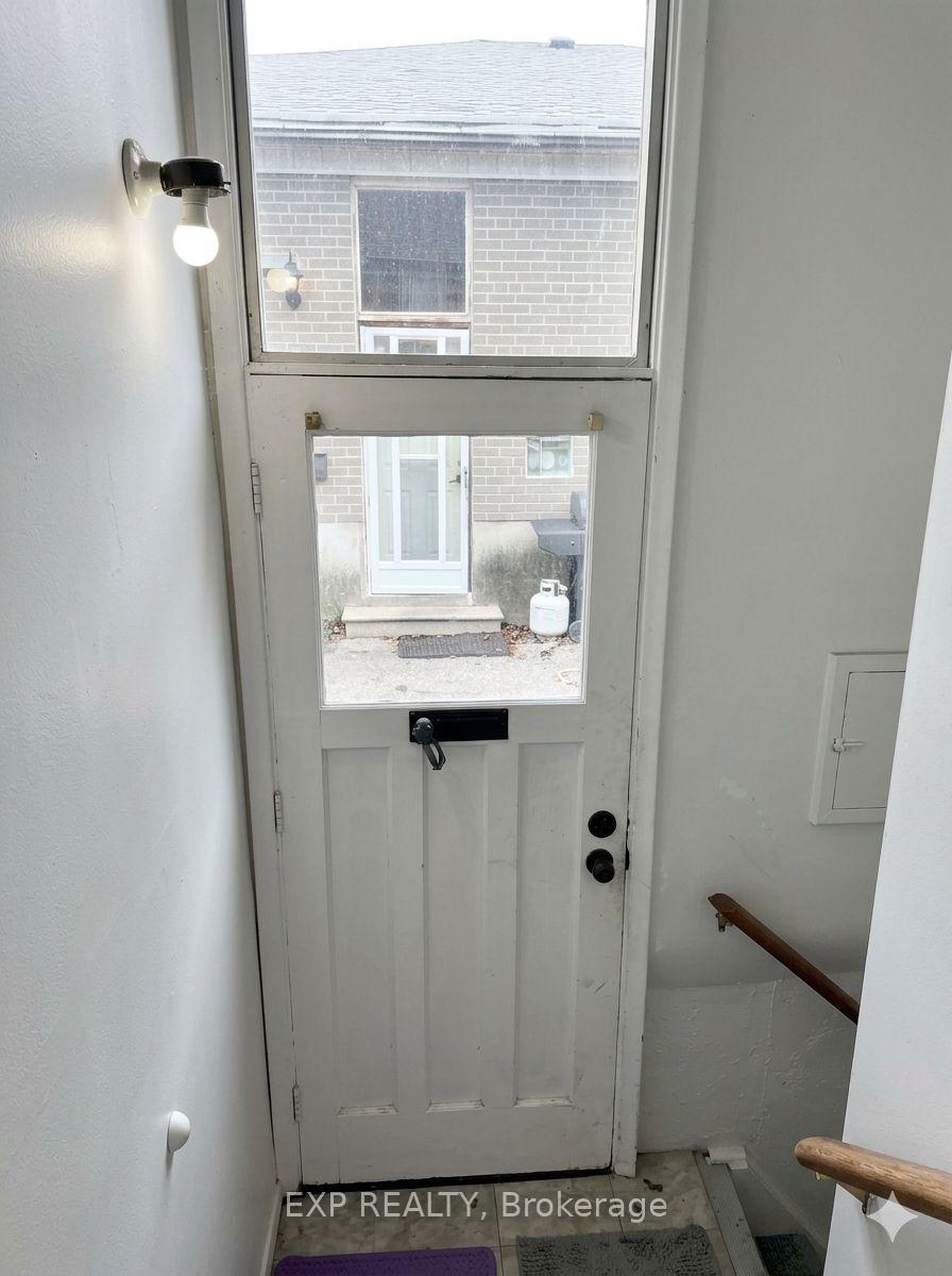 Photo 12 of 23 Chapman Avenue, Toronto, O'Connor-Parkview — HOMEH