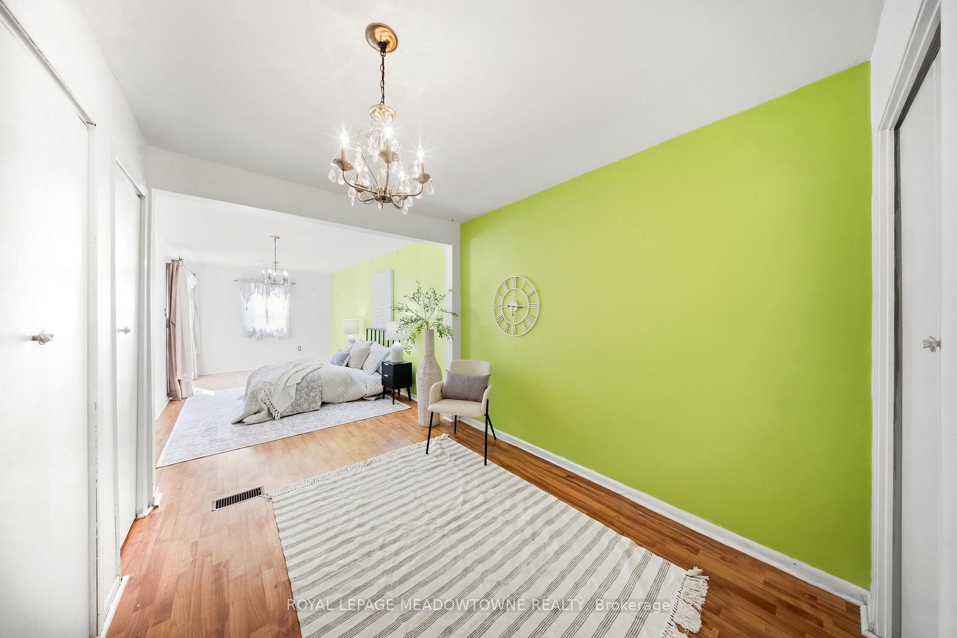 Photo 19 of 209 Cliff Road, Barrie, South Shore — HOMEH