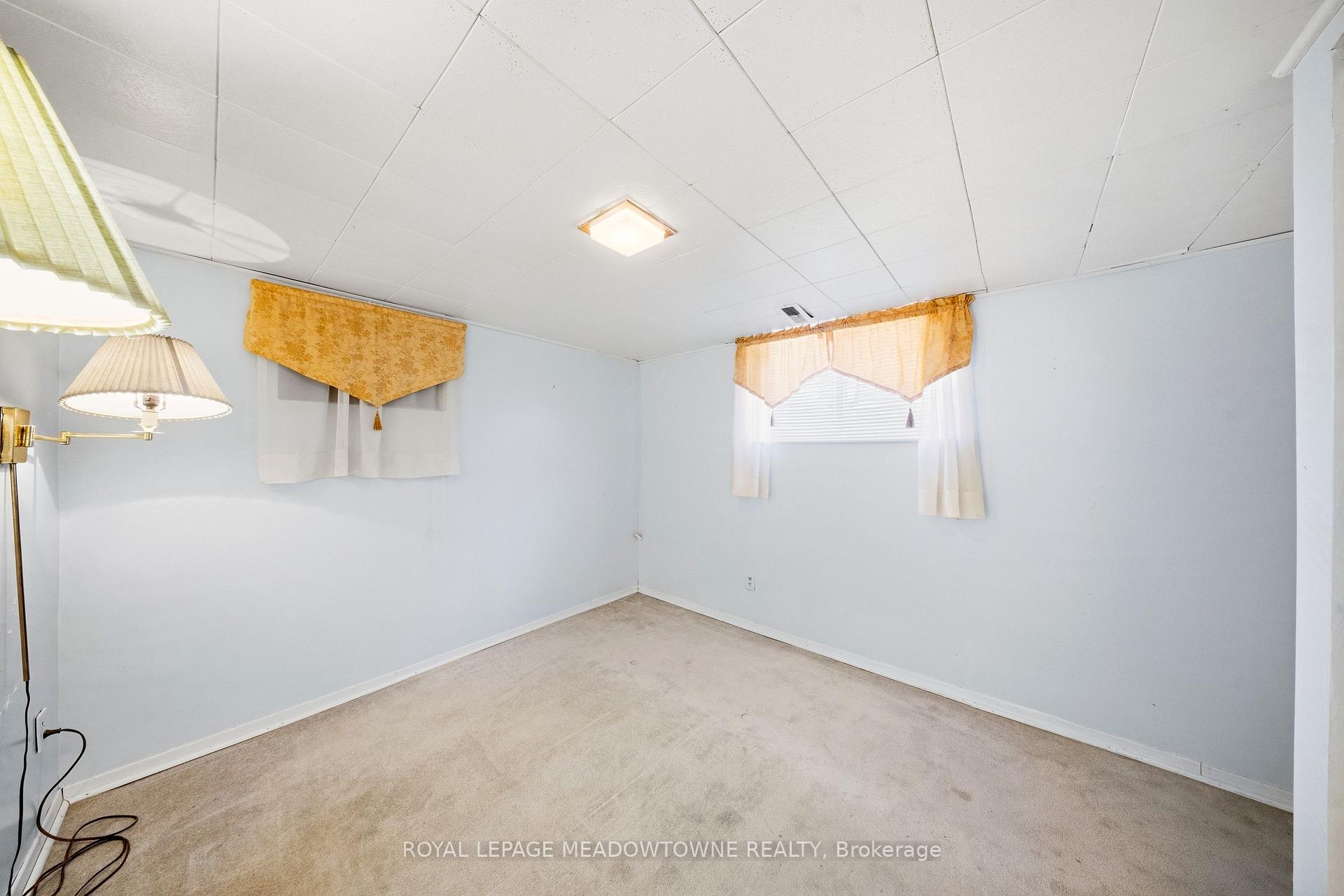Photo 26 of 209 Cliff Road, Barrie, South Shore — HOMEH
