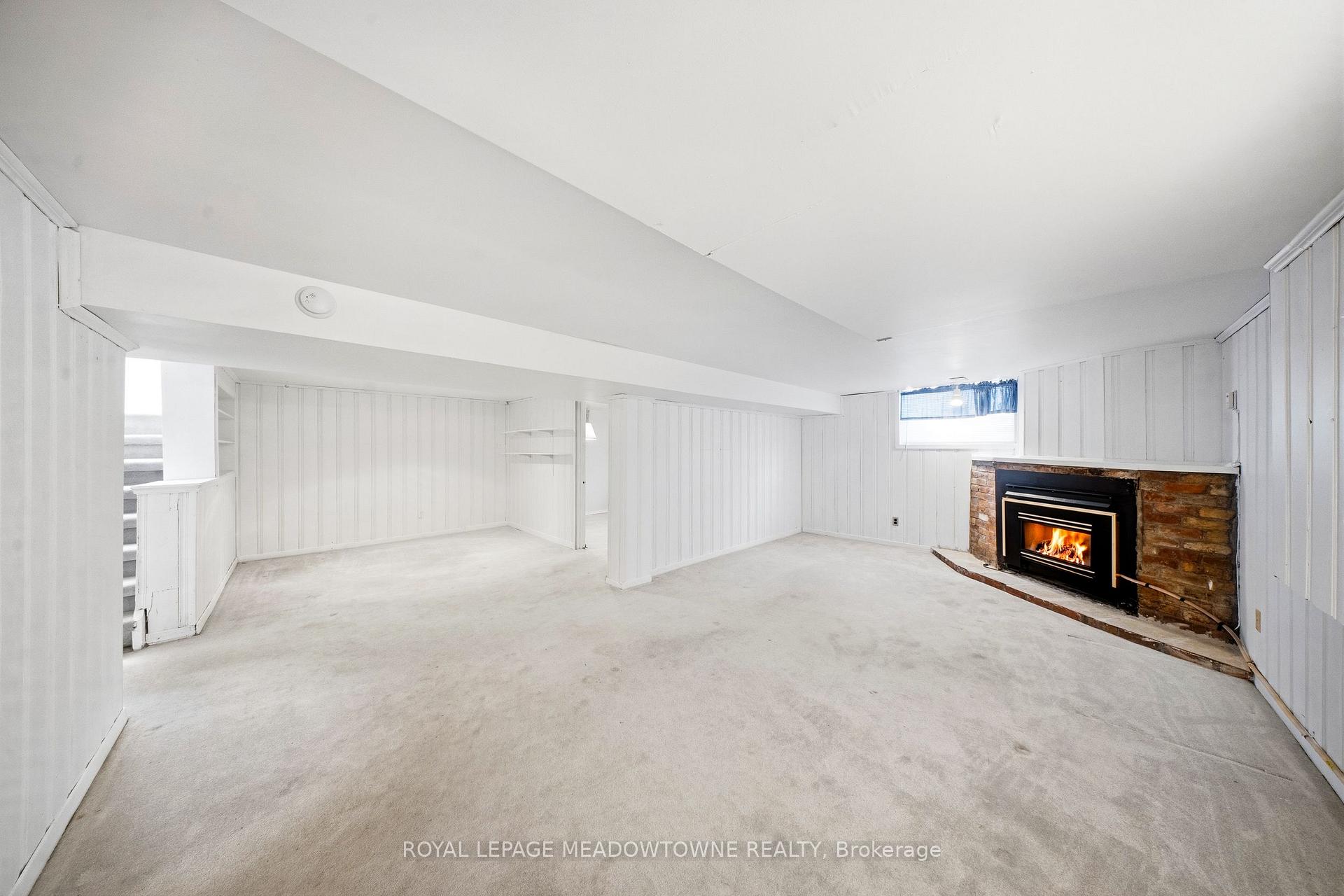 Photo 29 of 209 Cliff Road, Barrie, South Shore — HOMEH