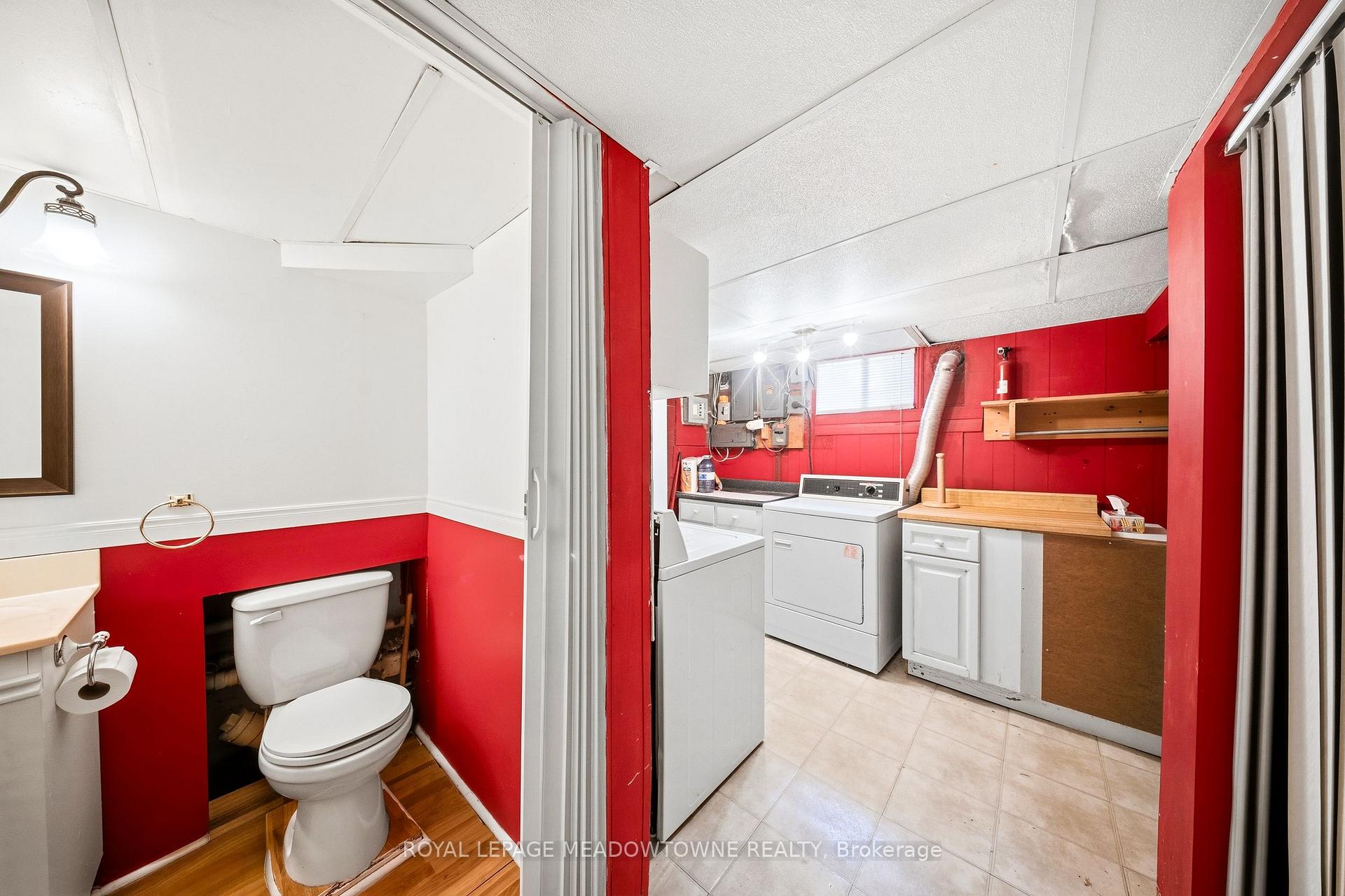 Photo 30 of 209 Cliff Road, Barrie, South Shore — HOMEH