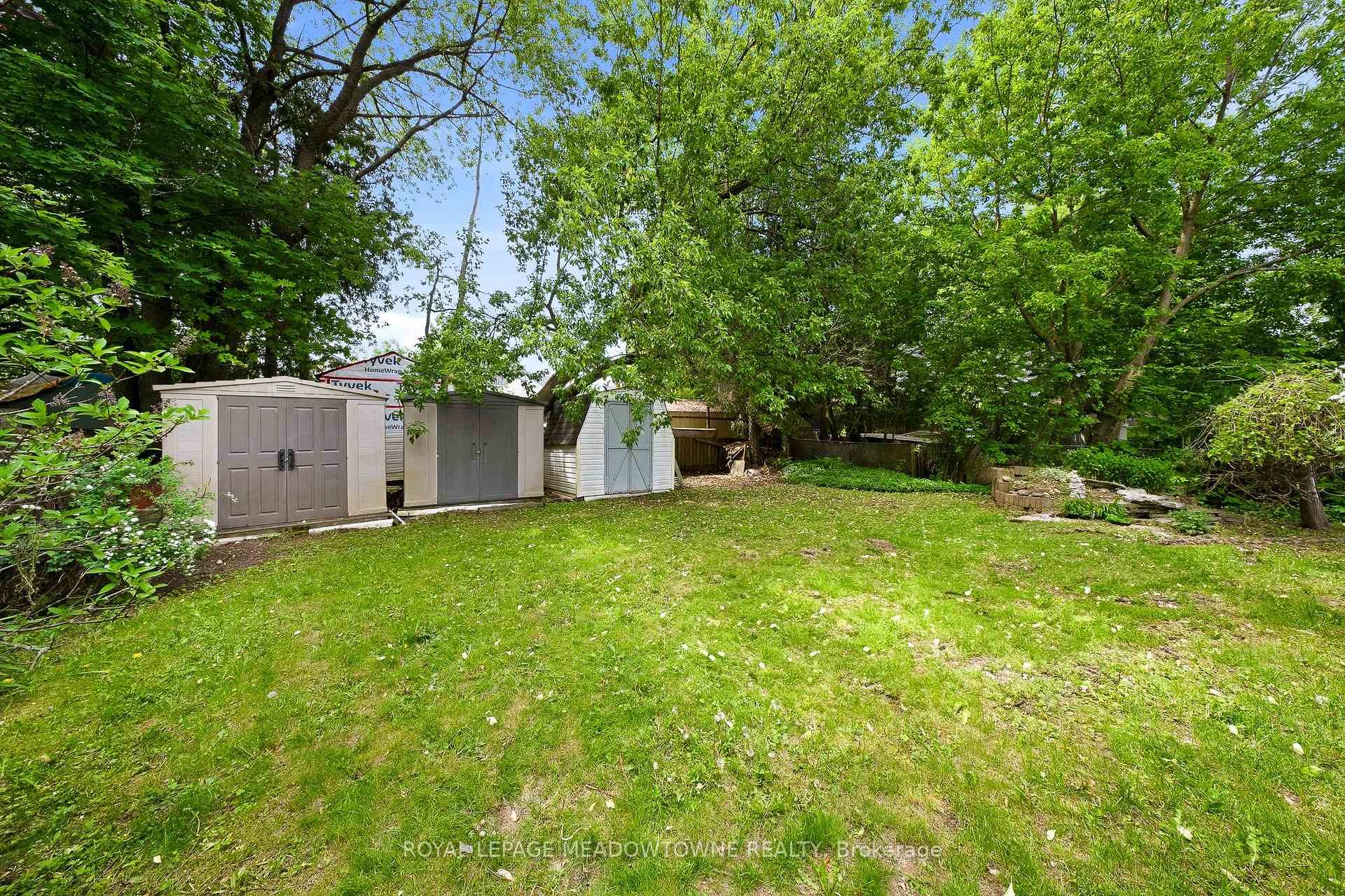 Photo 38 of 209 Cliff Road, Barrie, South Shore — HOMEH