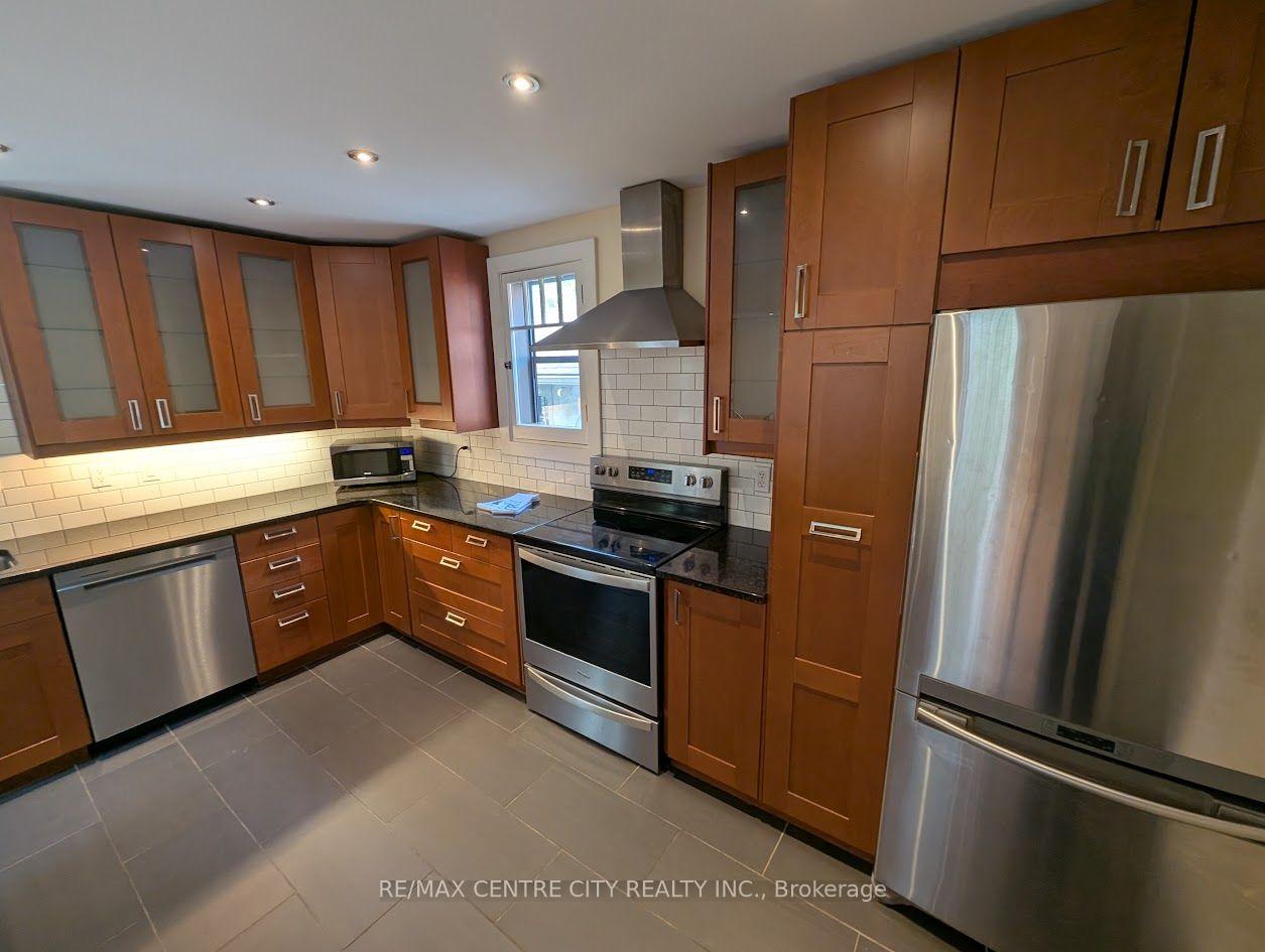 Photo 12 of 17 Clenray Place, London, East B — HOMEH