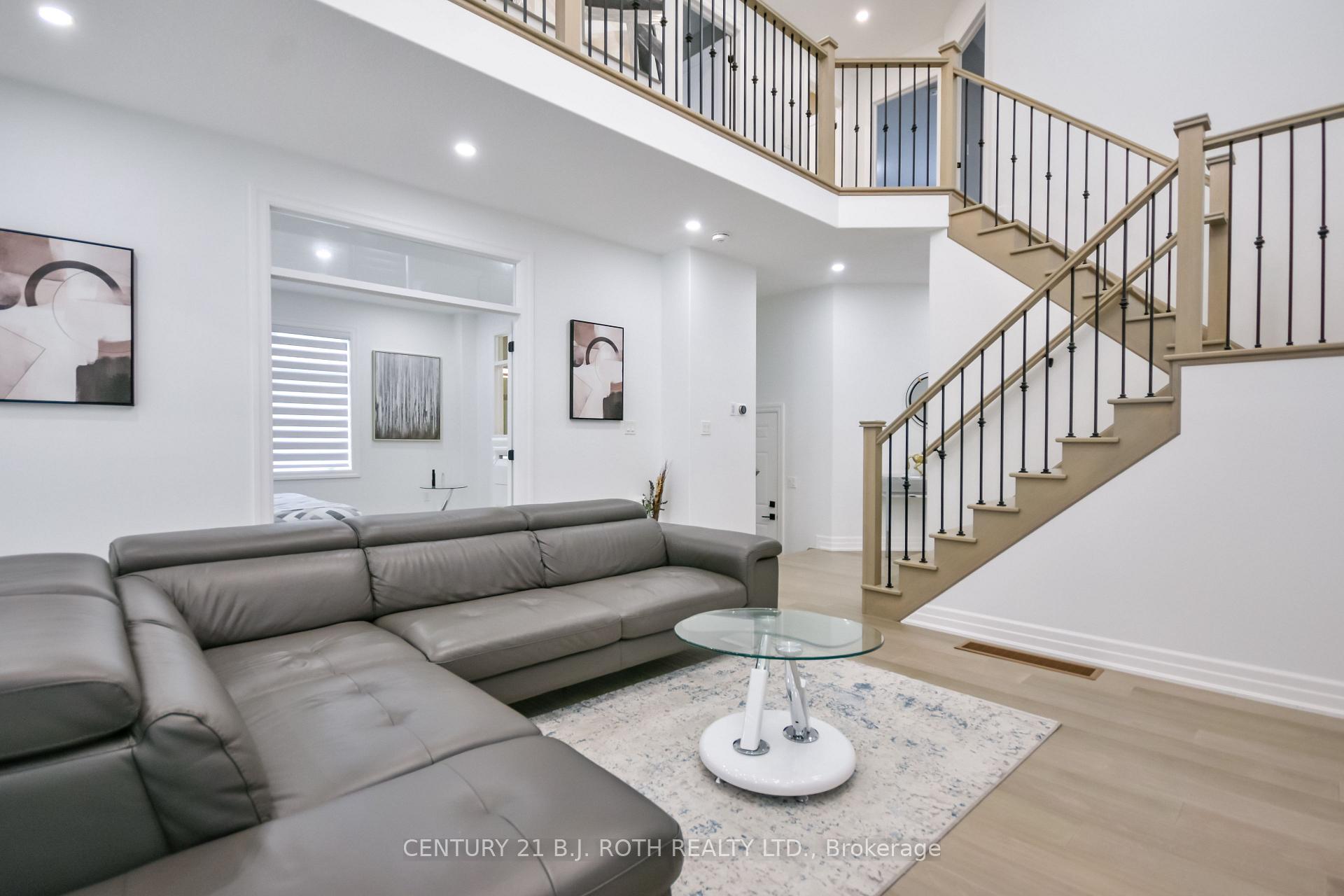 Photo 8 of 41 Auburn Court, Barrie, Ardagh — HOMEH