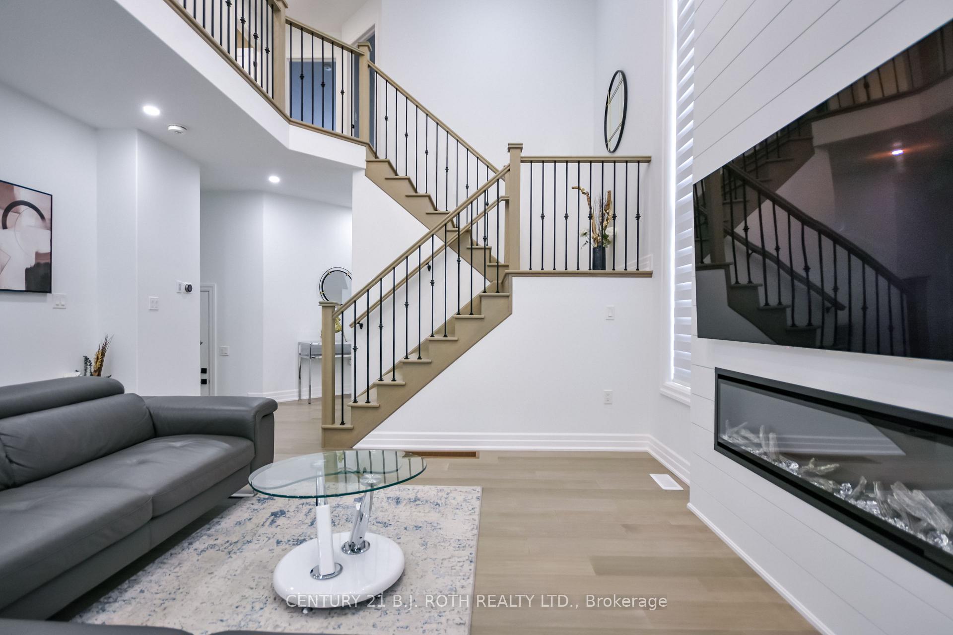 Photo 10 of 41 Auburn Court, Barrie, Ardagh — HOMEH