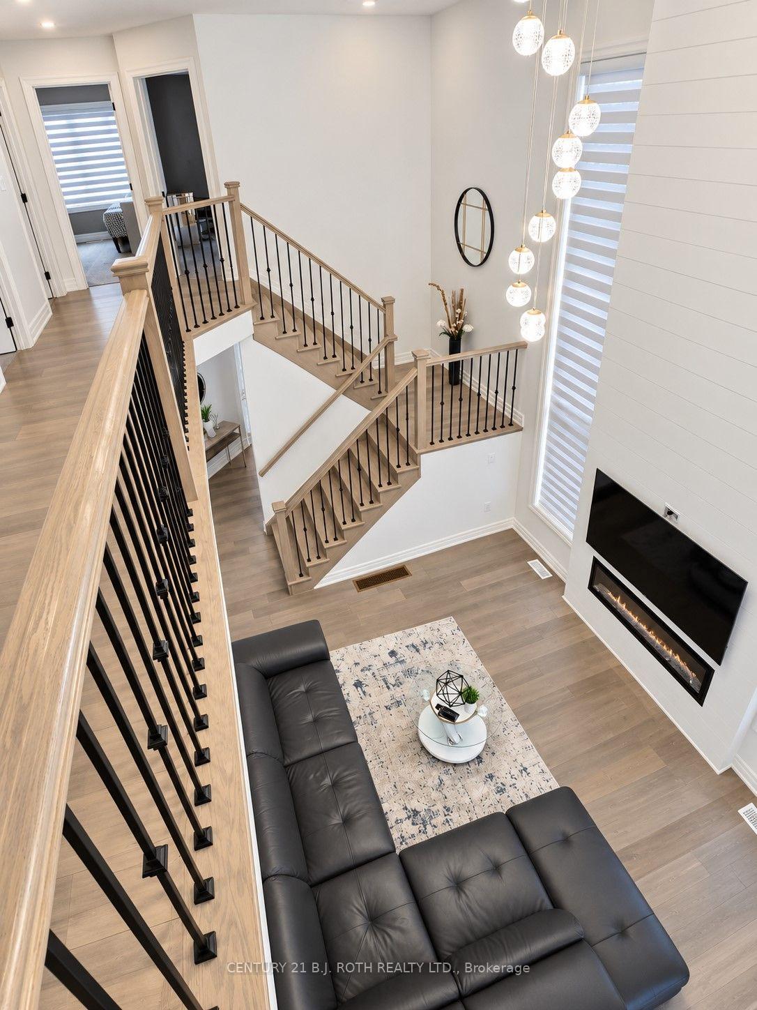 Photo 24 of 41 Auburn Court, Barrie, Ardagh — HOMEH