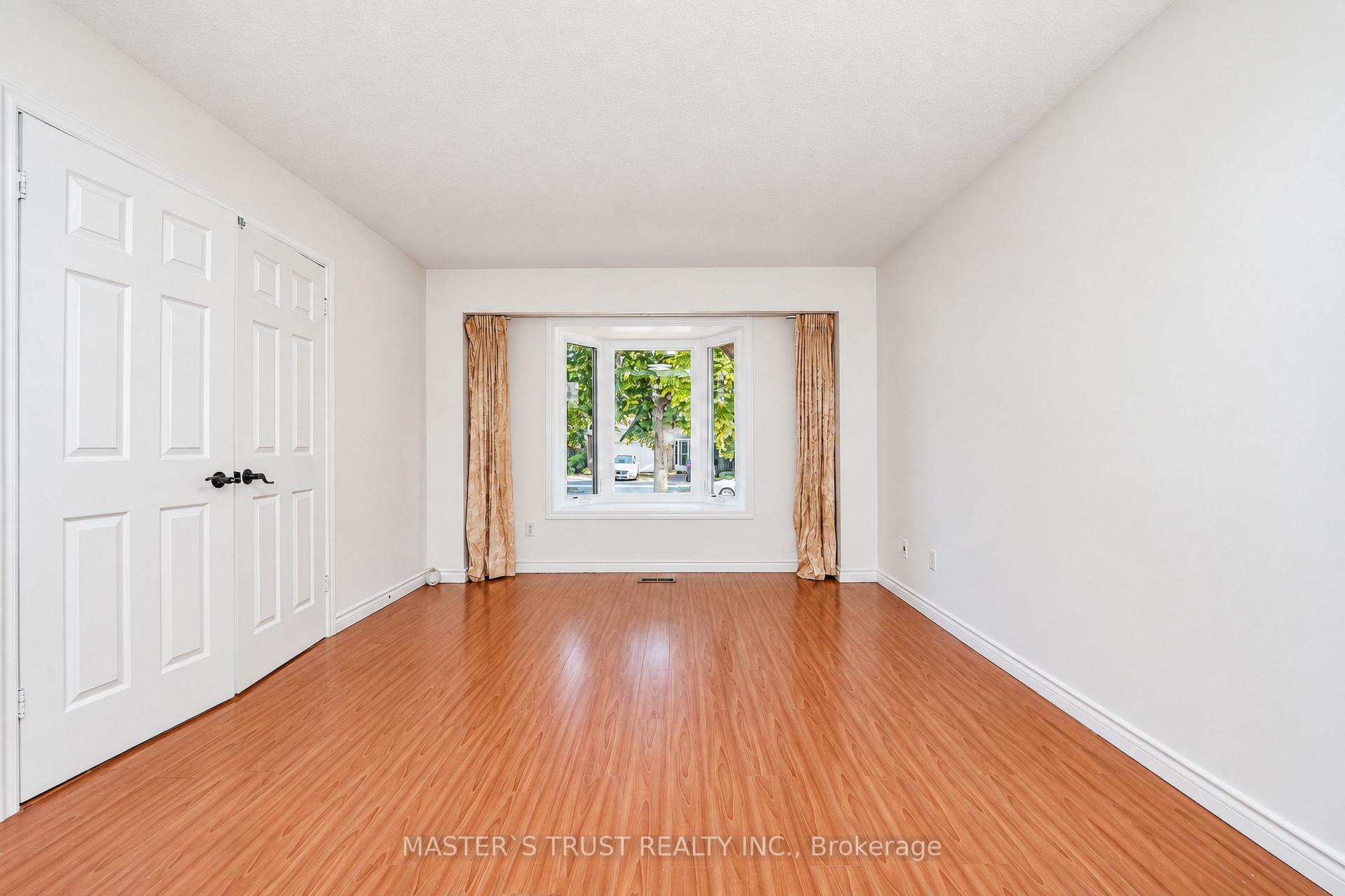 Photo 5 of 3 Longbow Square, Scarborough, Steeles — HOMEH