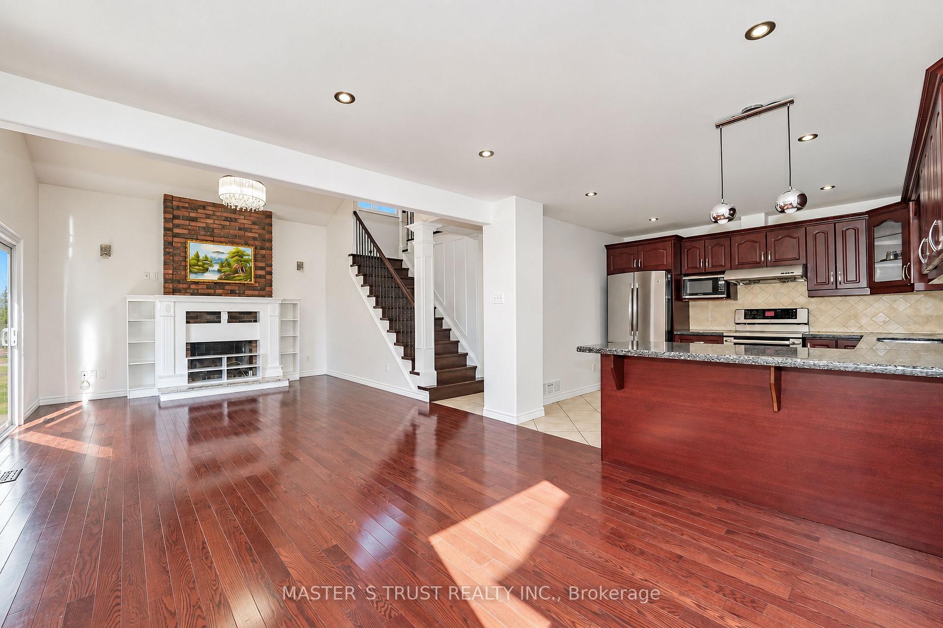 Photo 7 of 3 Longbow Square, Scarborough, Steeles — HOMEH