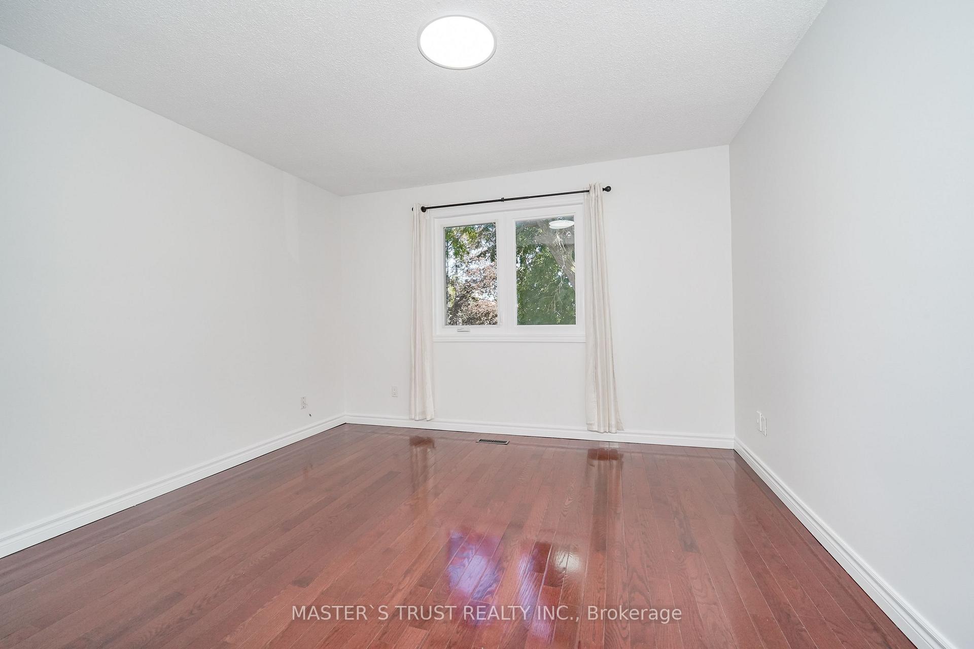 Photo 13 of 3 Longbow Square, Scarborough, Steeles — HOMEH