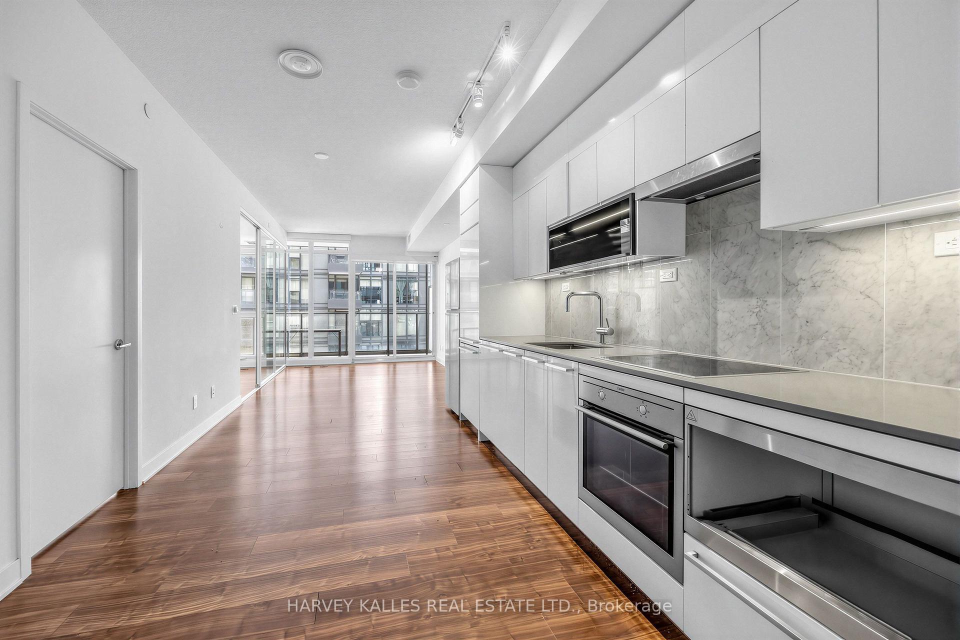 Photo 5 of Unit 608, 90 Queens Wharf Road, Toronto, Waterfront Communities — HOMEH