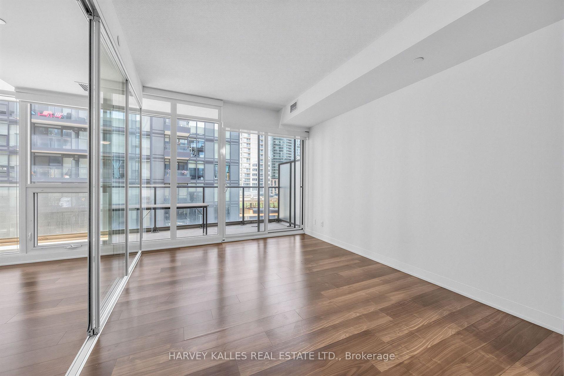 Photo 8 of Unit 608, 90 Queens Wharf Road, Toronto, Waterfront Communities — HOMEH