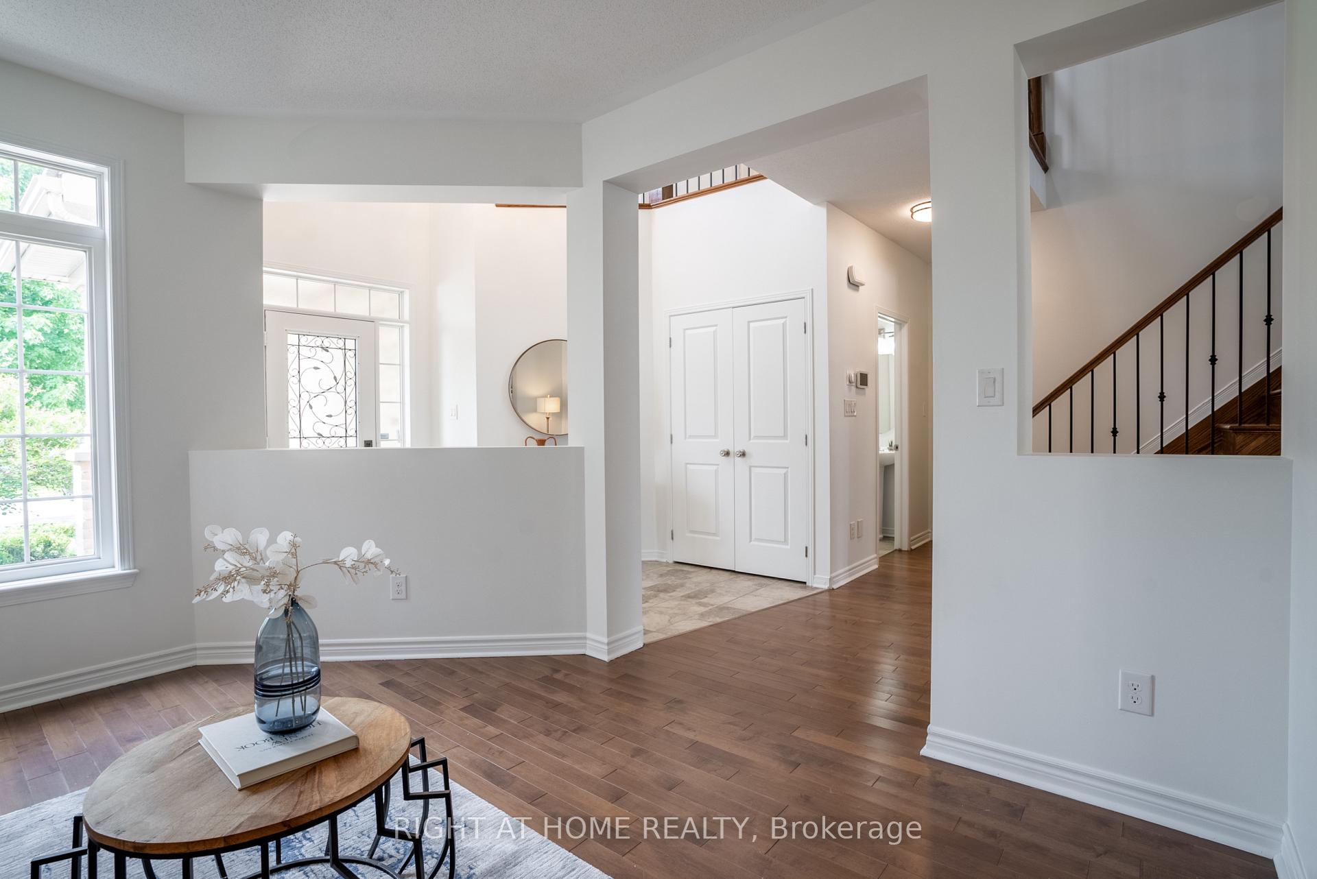 Photo 9 of 106 Sunita Crescent, Ottawa, Barrhaven - Stonebridge — HOMEH