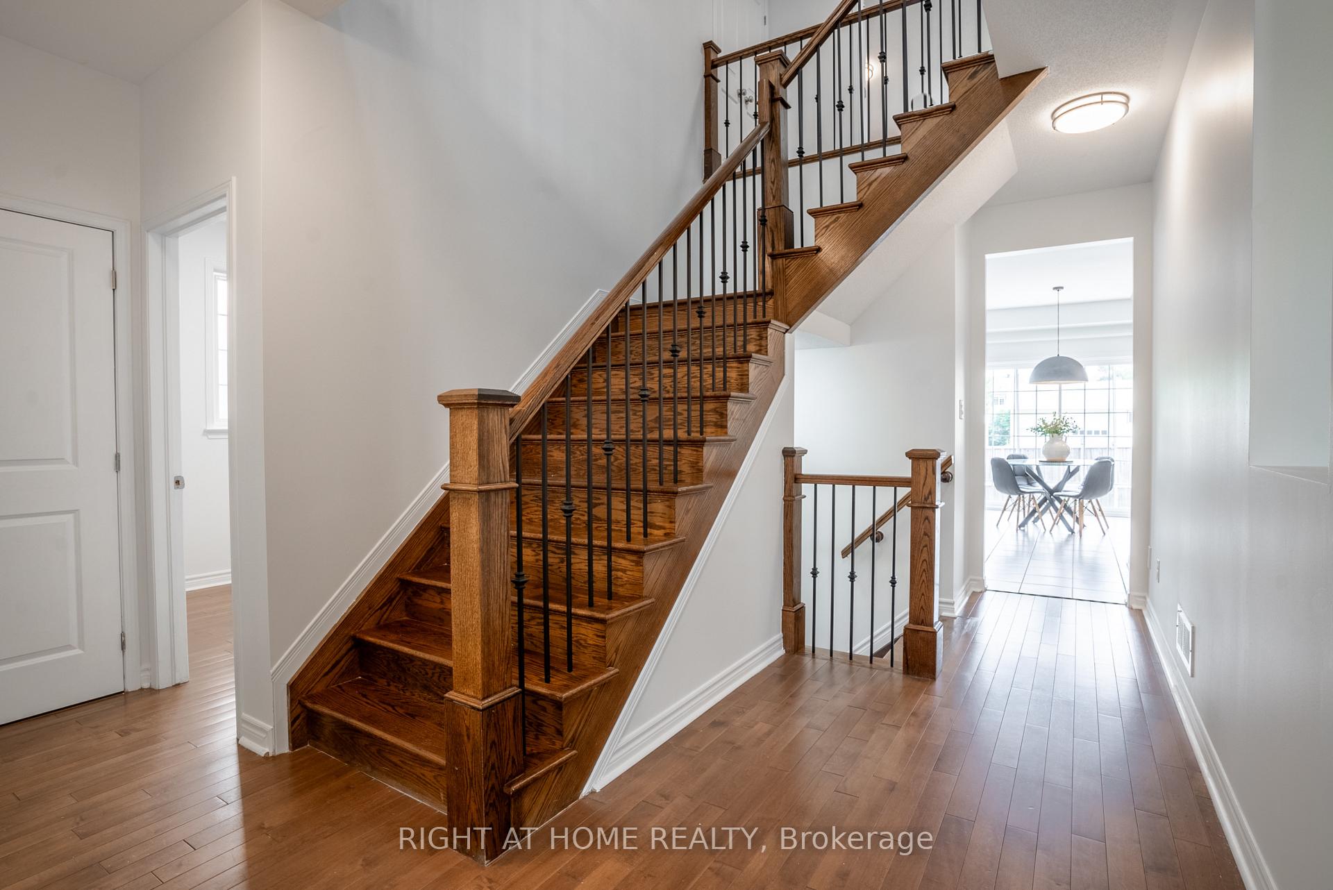 Photo 10 of 106 Sunita Crescent, Ottawa, Barrhaven - Stonebridge — HOMEH