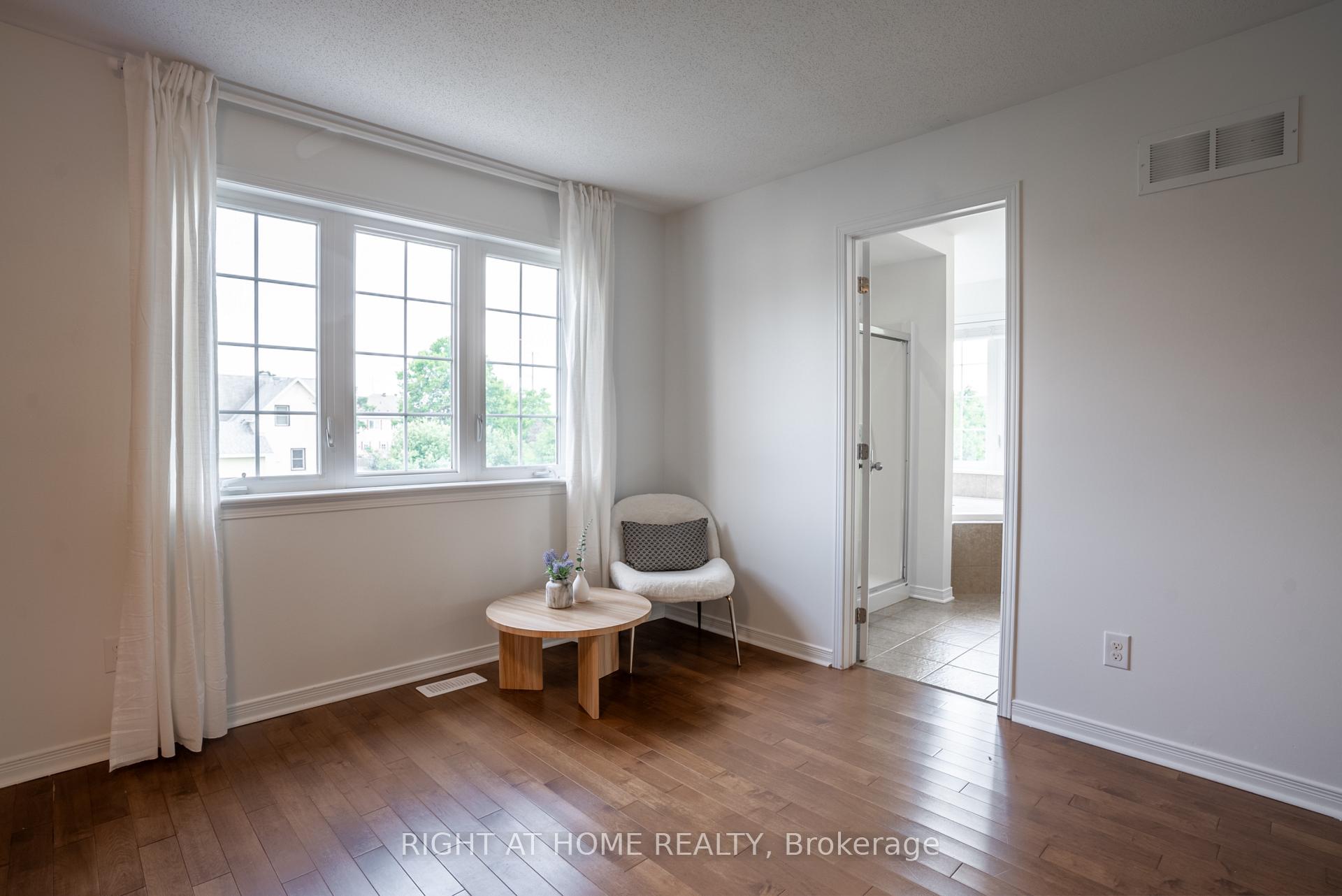 Photo 23 of 106 Sunita Crescent, Ottawa, Barrhaven - Stonebridge — HOMEH