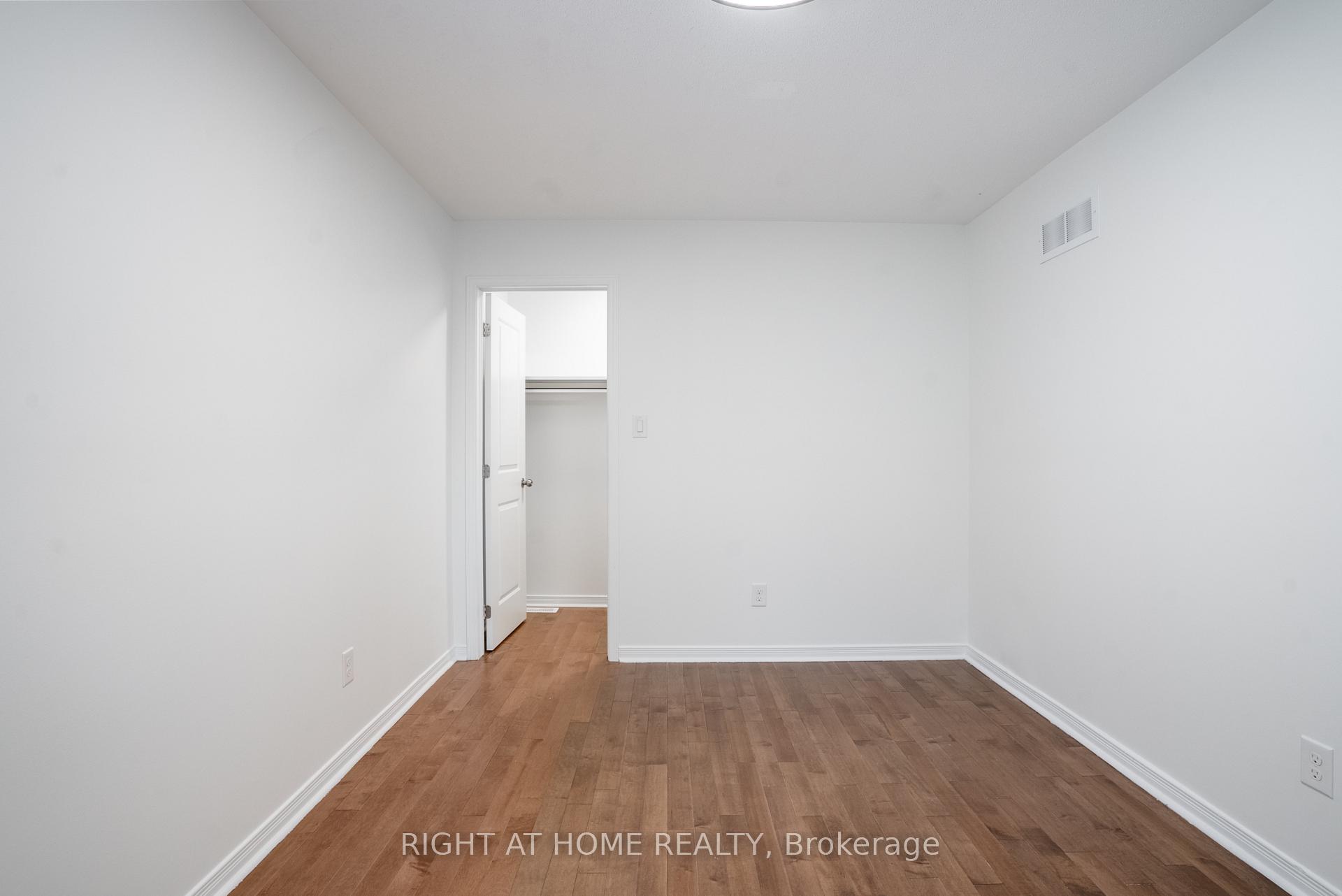 Photo 31 of 106 Sunita Crescent, Ottawa, Barrhaven - Stonebridge — HOMEH