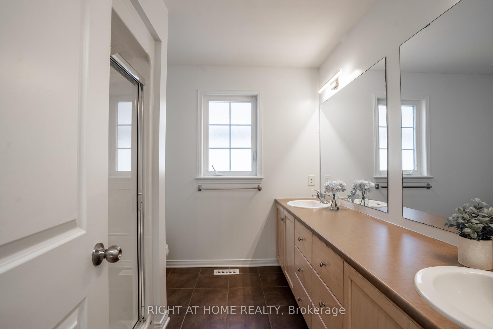 Photo 36 of 106 Sunita Crescent, Ottawa, Barrhaven - Stonebridge — HOMEH