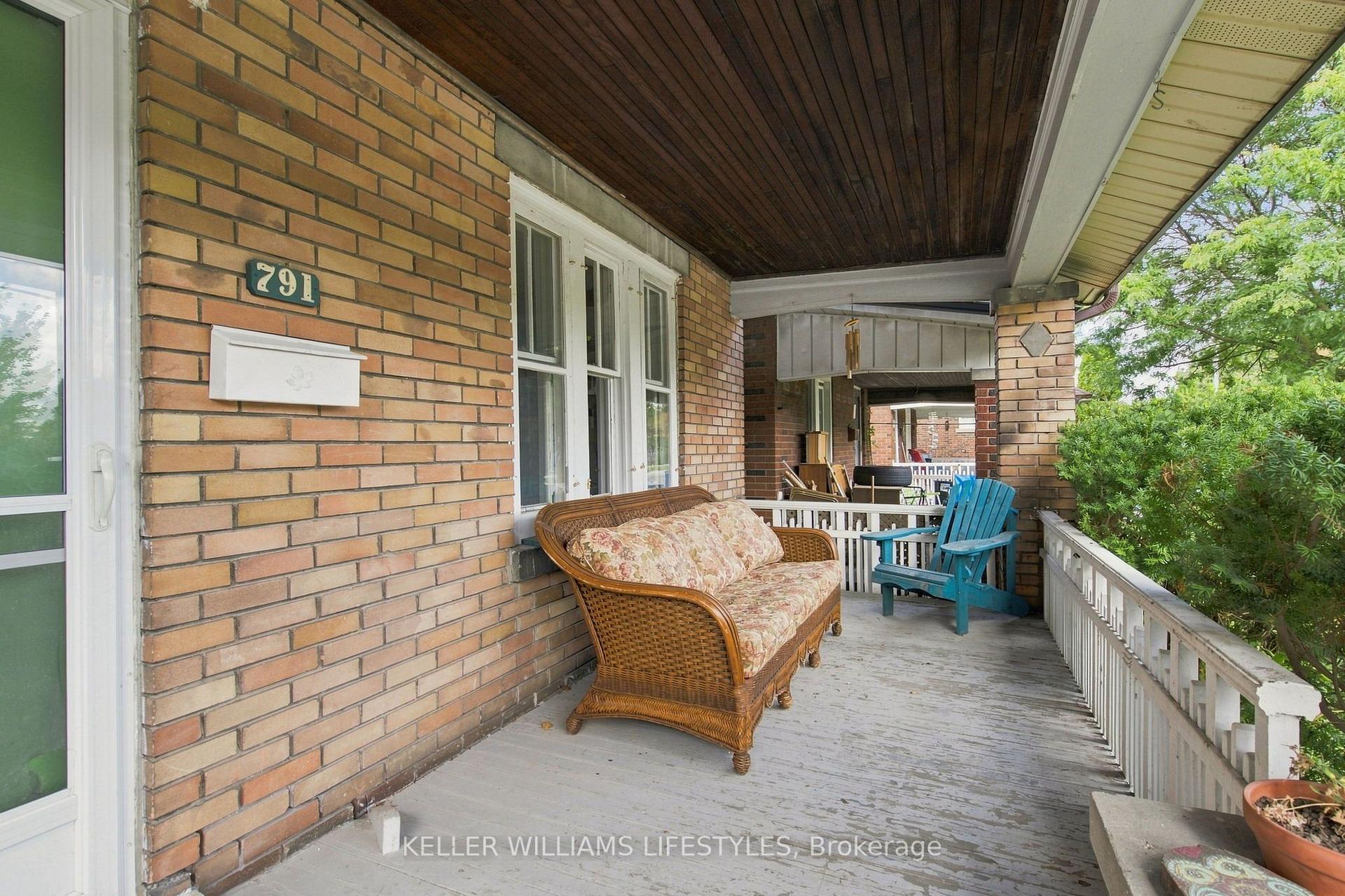 Photo 4 of 791 Quebec Street, London, East G — HOMEH