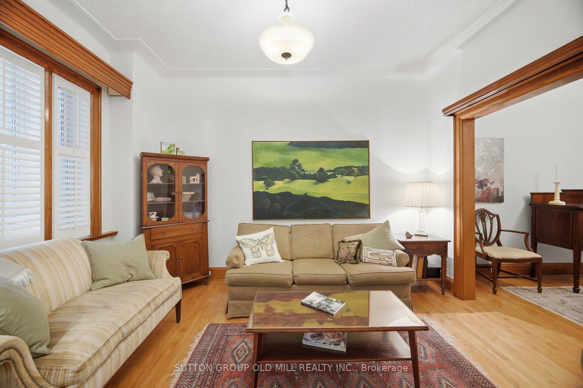 Photo 6 of 111 Palmerston Avenue, Toronto, Trinity-Bellwoods — HOMEH