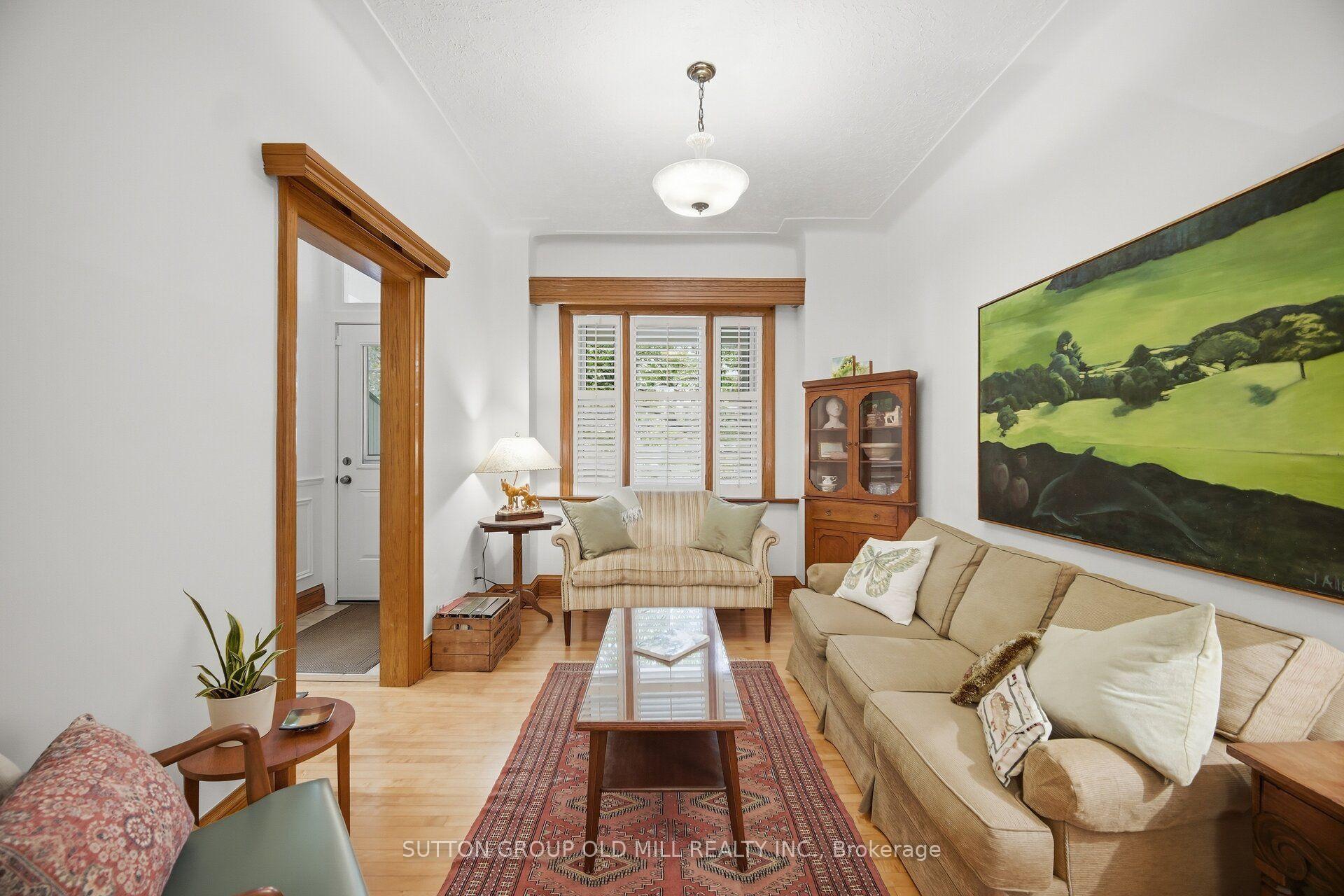 Photo 7 of 111 Palmerston Avenue, Toronto, Trinity-Bellwoods — HOMEH