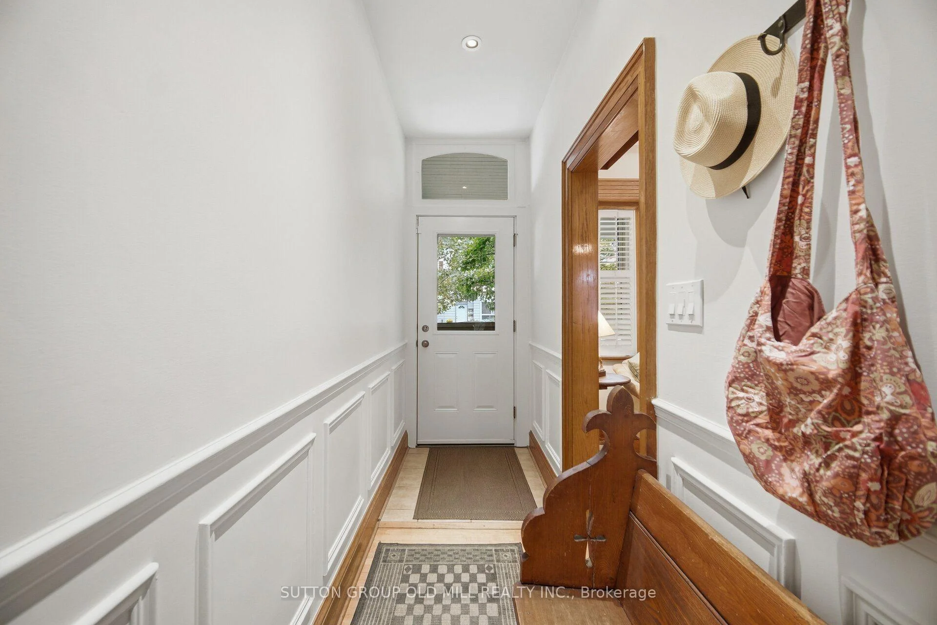 Photo 8 of 111 Palmerston Avenue, Toronto, Trinity-Bellwoods — HOMEH