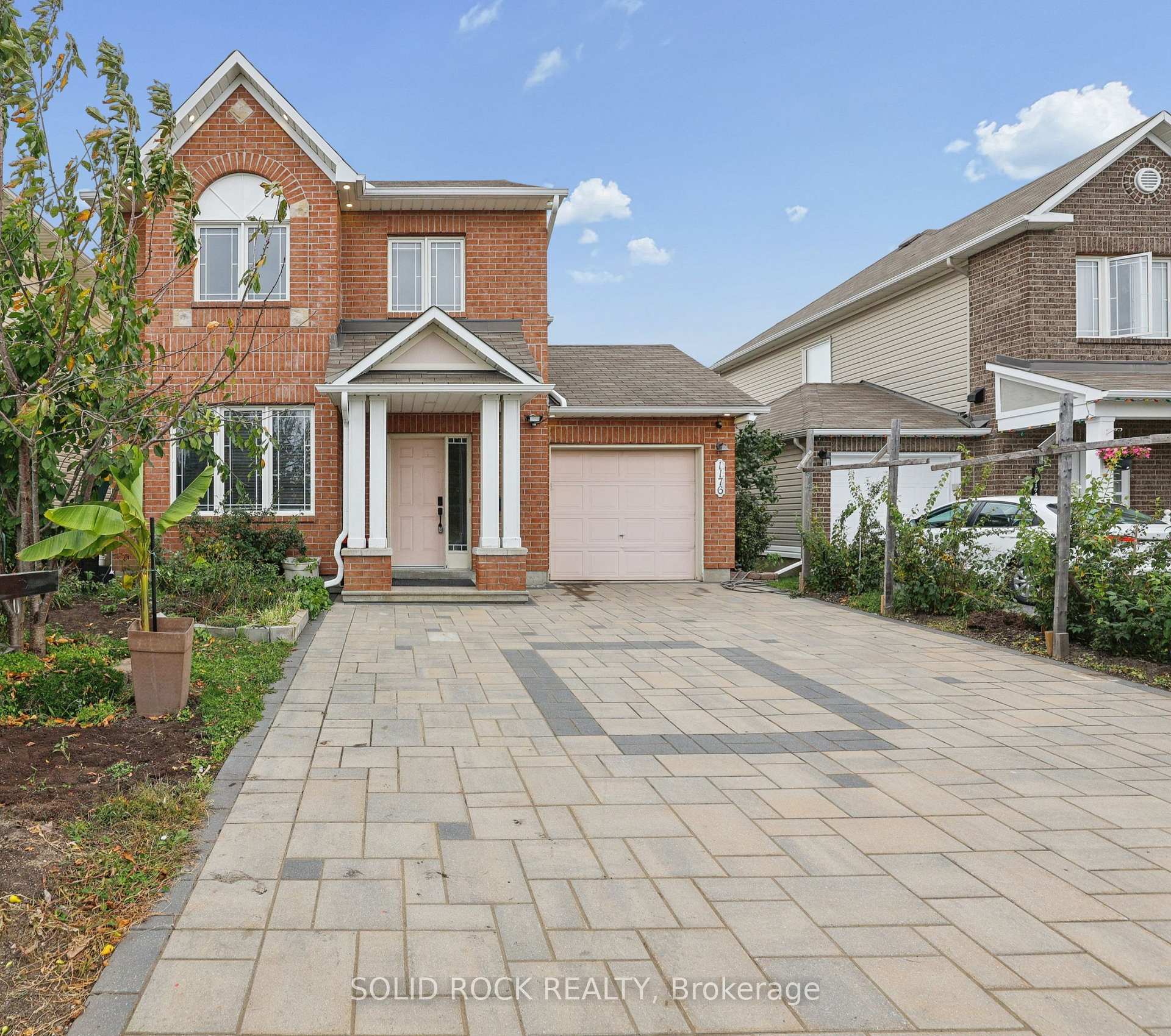 Photo 3 of 1176 Halton Terrace, Ottawa, Kanata - Morgan's Grant/South March — HOMEH