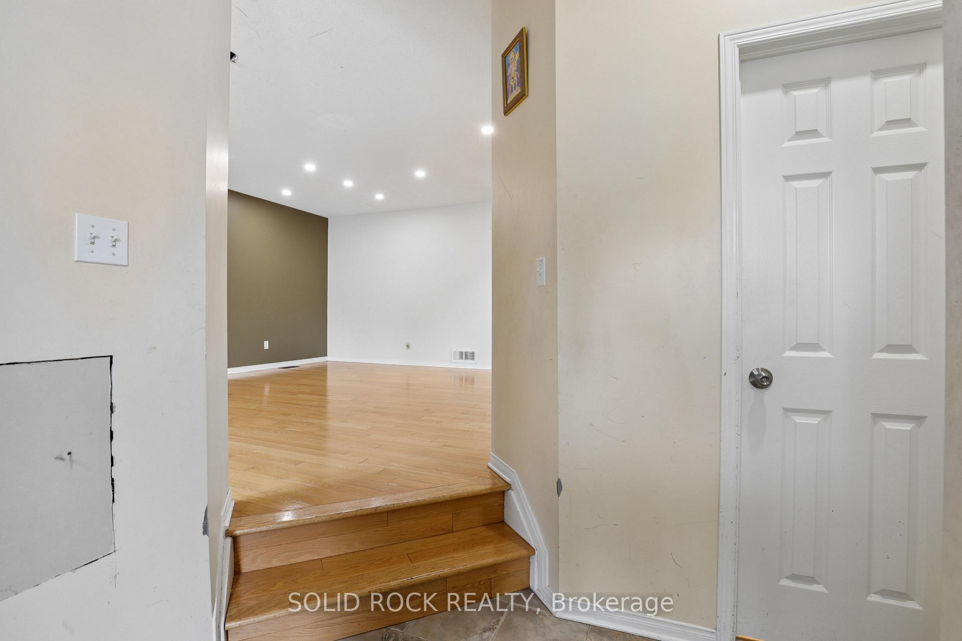 Photo 6 of 1176 Halton Terrace, Ottawa, Kanata - Morgan's Grant/South March — HOMEH