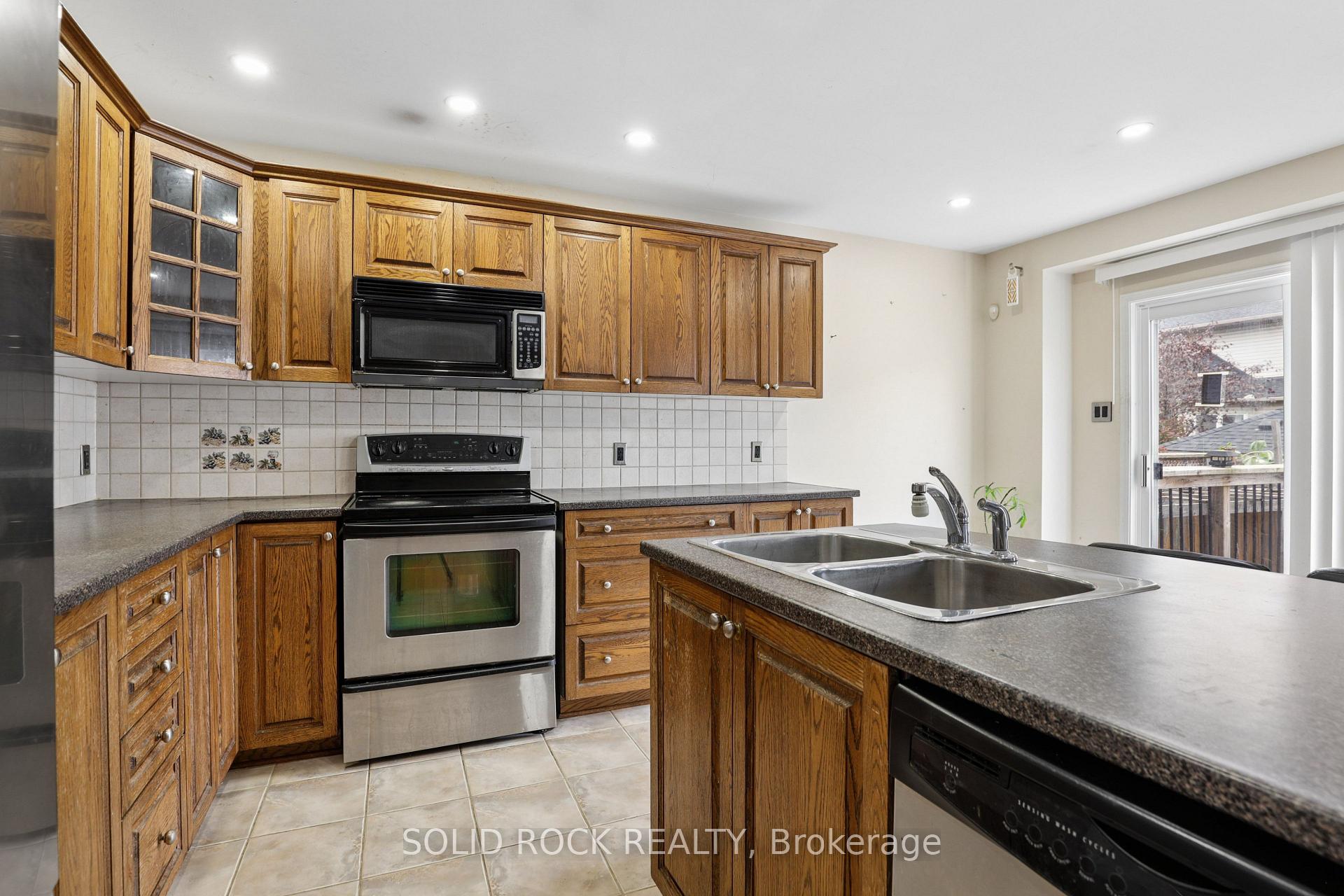 Photo 17 of 1176 Halton Terrace, Ottawa, Kanata - Morgan's Grant/South March — HOMEH