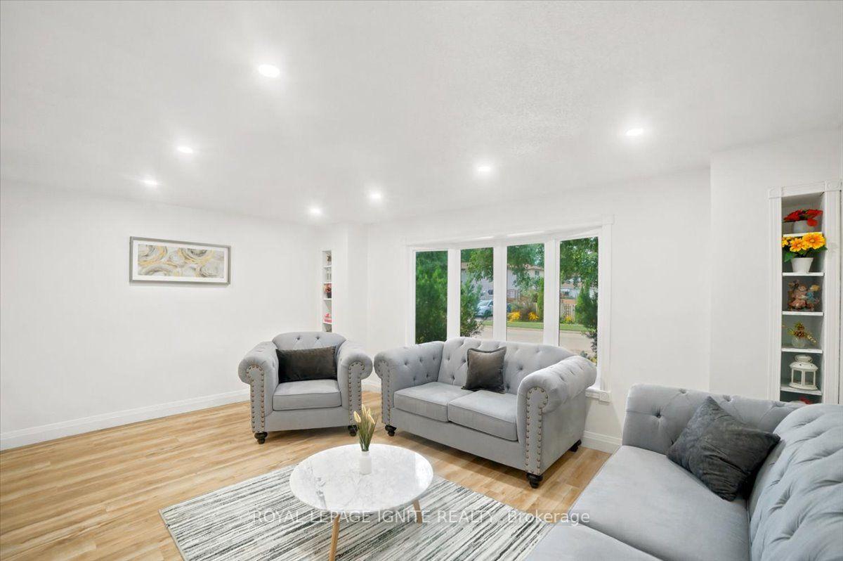 Photo 11 of 6 Upton Crescent, Guelph, Grange Road — HOMEH