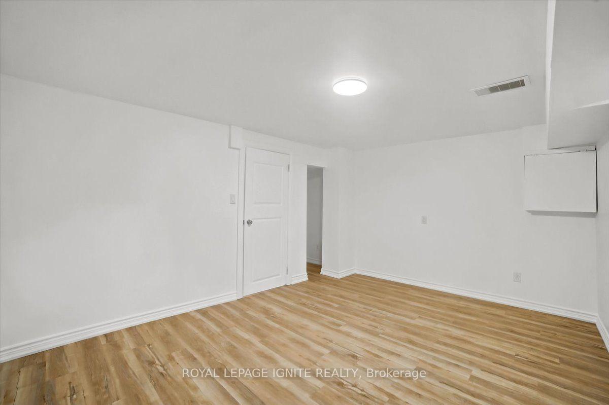 Photo 26 of 6 Upton Crescent, Guelph, Grange Road — HOMEH