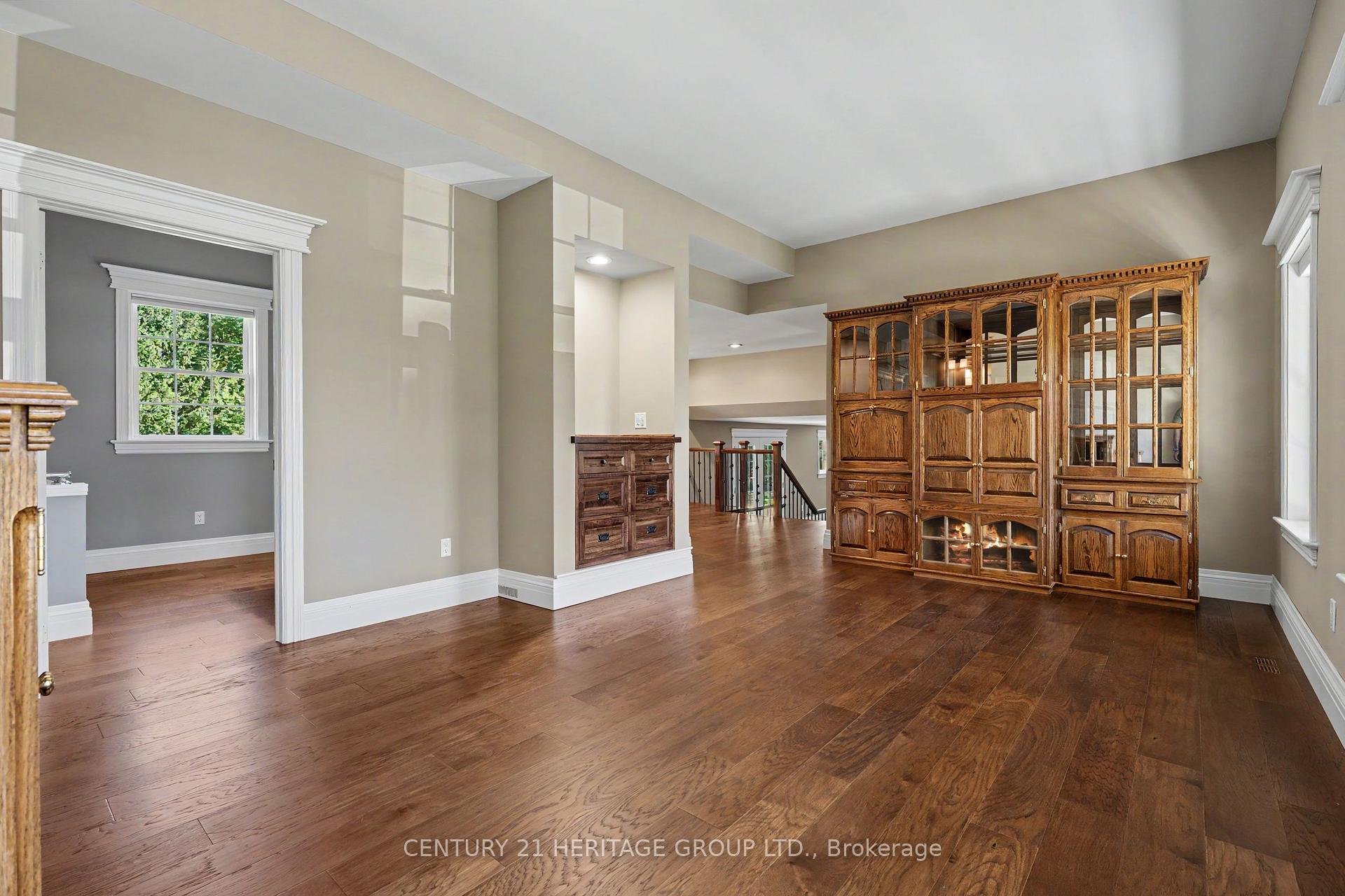Photo 13 of 390 Sydenham Road, Hamilton, Greensville — HOMEH